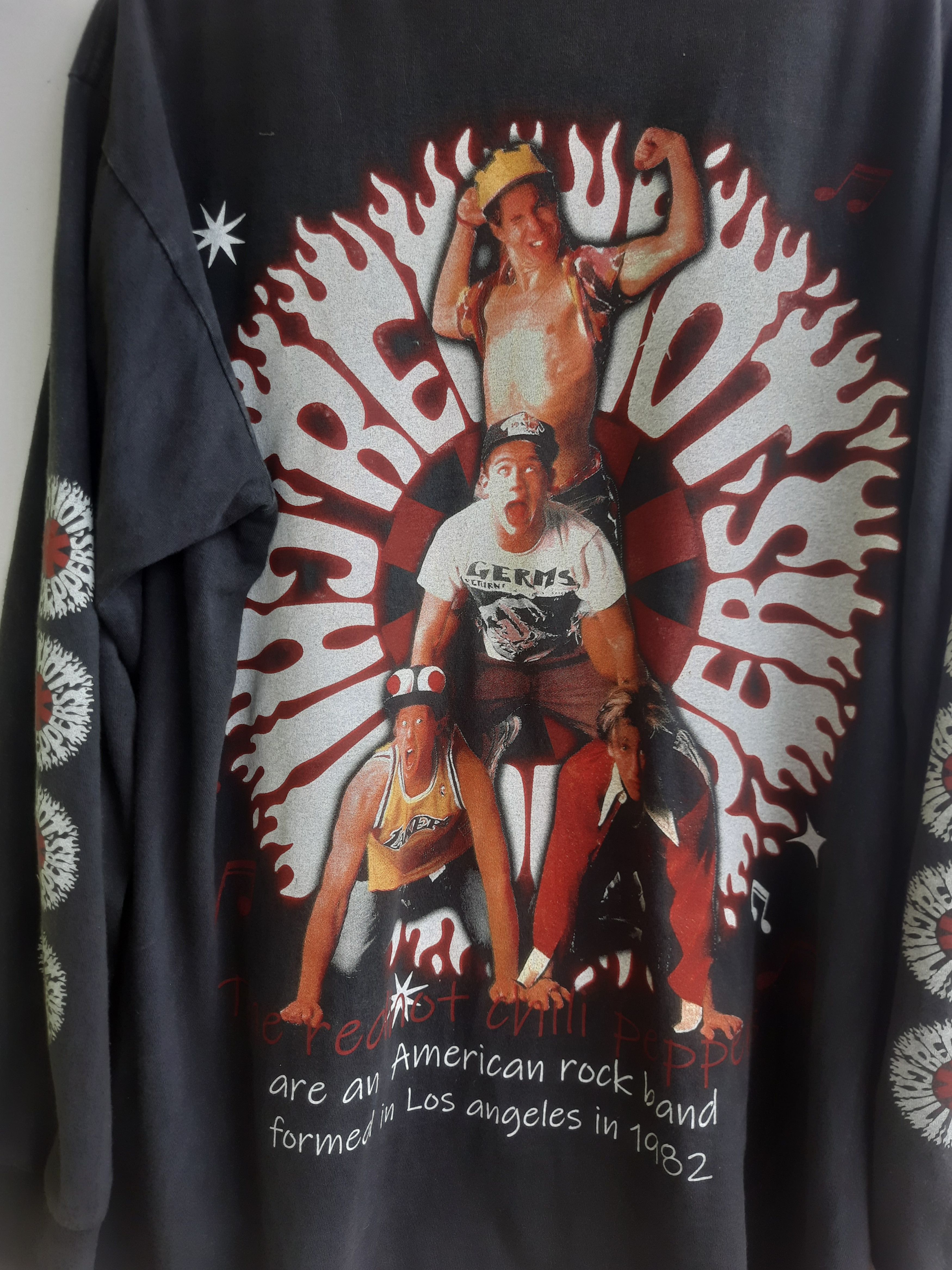 Band Tees Red Hot Chili Peppers Vintage Bootleg Mexico Made Size US L / EU 52-54 / 3 - 5 Thumbnail