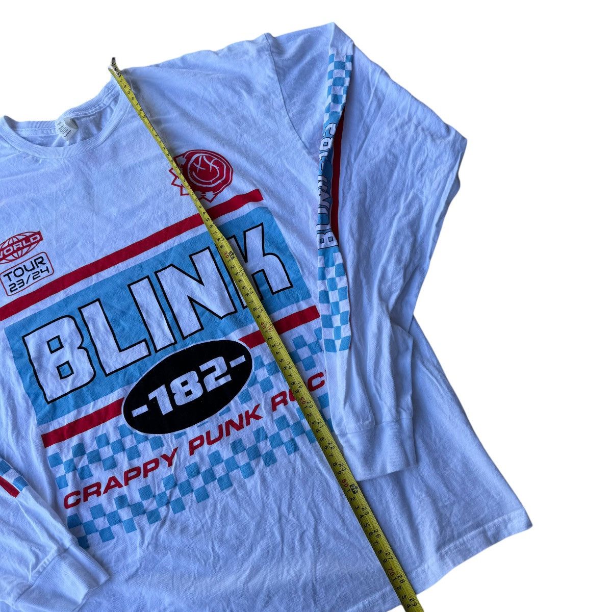Band Tees BLINK 182 23/24 MERCH CONCERT GRAPHIC LONG SLEEVE SHIRT Size US XL / EU 56 / 4 - 9 Thumbnail