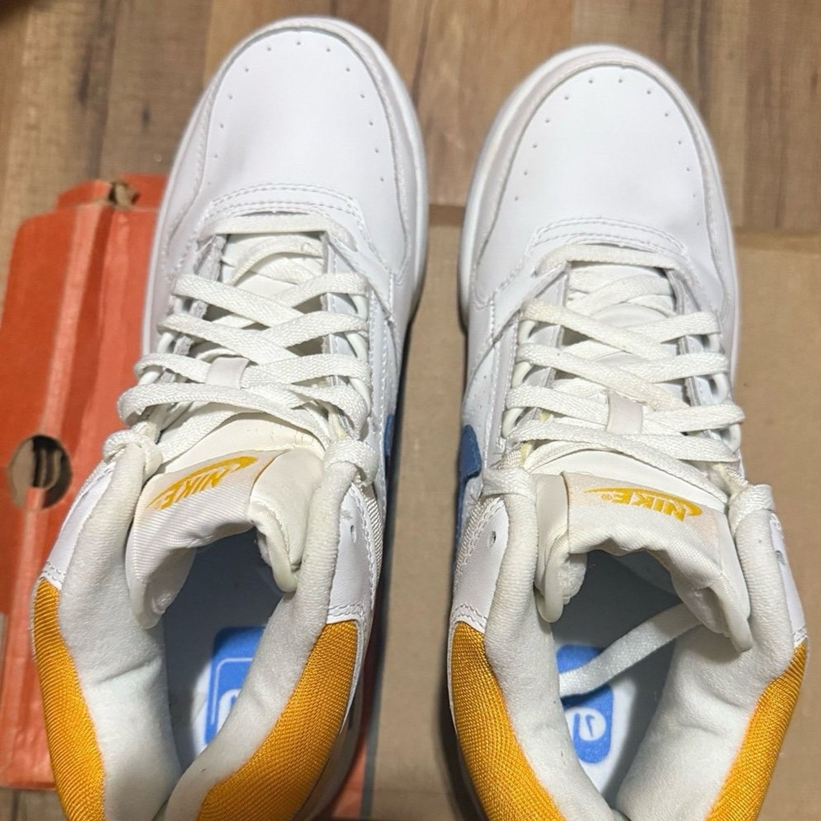 Nike 2004 Nike Delta Force 3/4 Del Sol White Legend Blue Size US 10.5 / EU 43-44 - 4 Thumbnail
