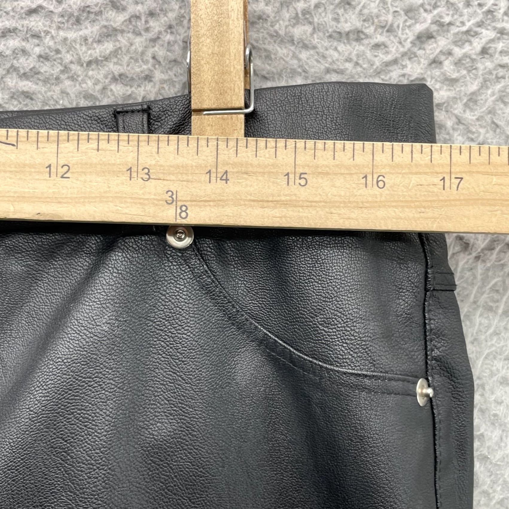 Vintage VINTAGE Tagoo Vegan Leather Jegging Pants Women's 2XL Black Moto Biker Grunge Y2k Casual Size 40" / US 18 - 3 Thumbnail