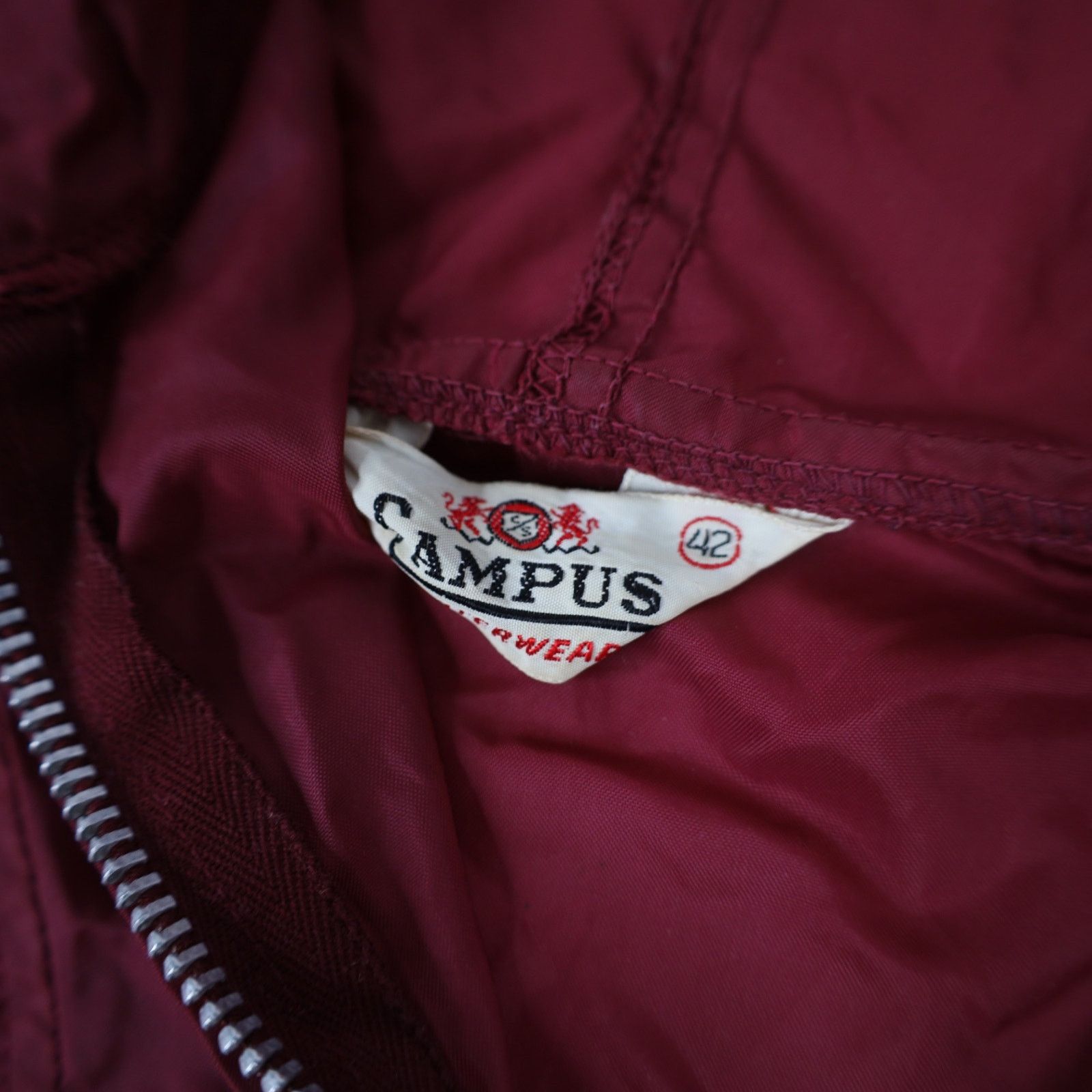 Vintage True 60s/70s Vintage Campus Packable Windbreaker Jacket Size US L / EU 52-54 / 3 - 6 Thumbnail