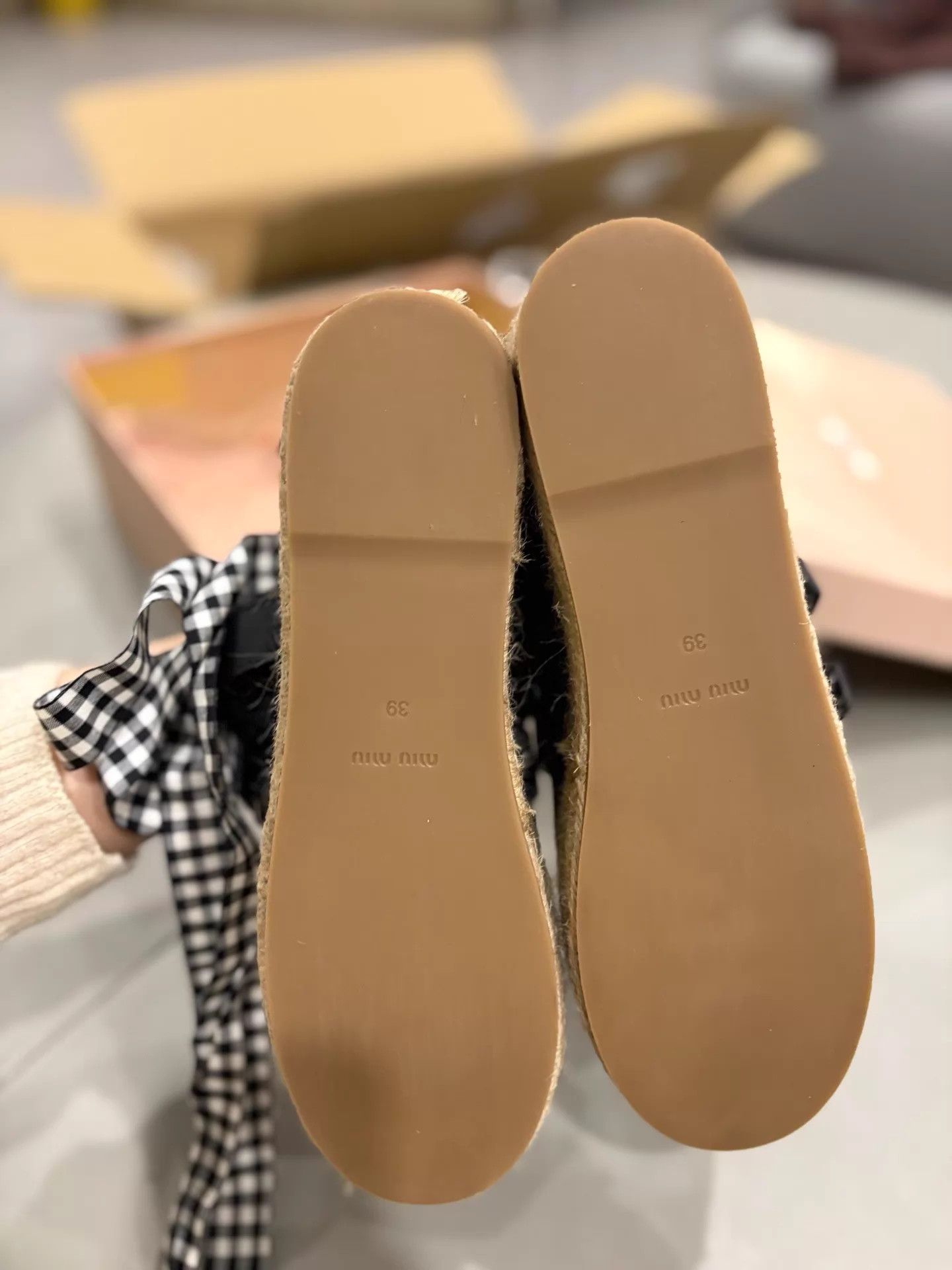 Miu Miu Miu Miu Black Leather Ballet Strap Platform Shoes 39 Size US 8.5 / IT 38.5 - 3 Thumbnail