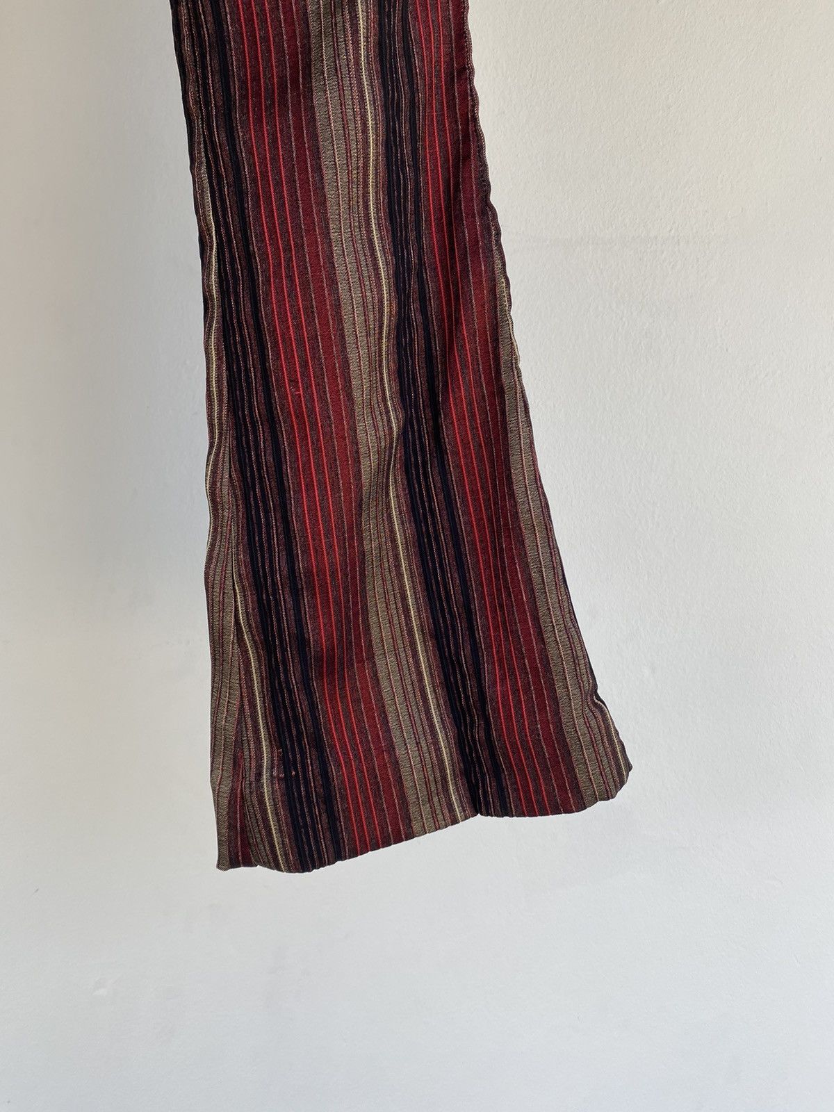 Ozz on pants