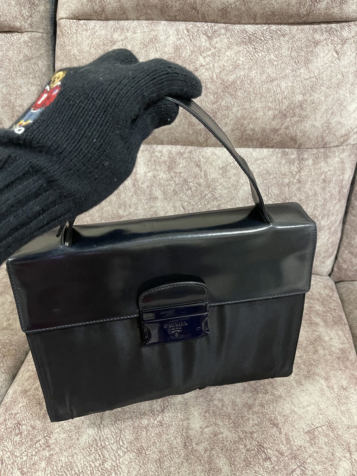 Vintage Prada Enamel Tessuto Bag Made In Italy Size ONE SIZE - 12 Thumbnail