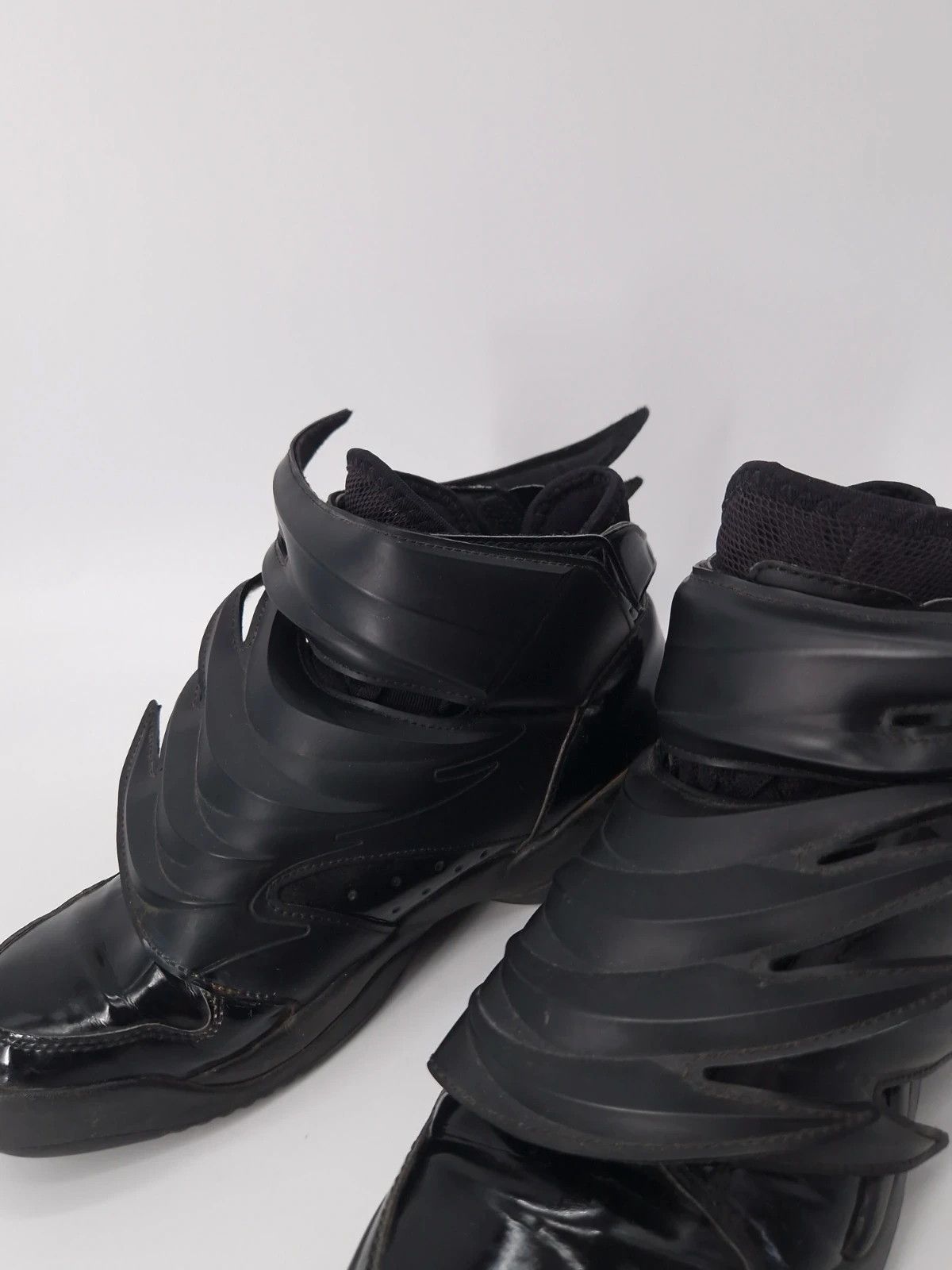 Adidas × Jeremy Scott Adidas by Jeremy Scott JS Wings 3.0 Dark Knight Batman Shoes Size US 9 / IT 39 - 6 Thumbnail