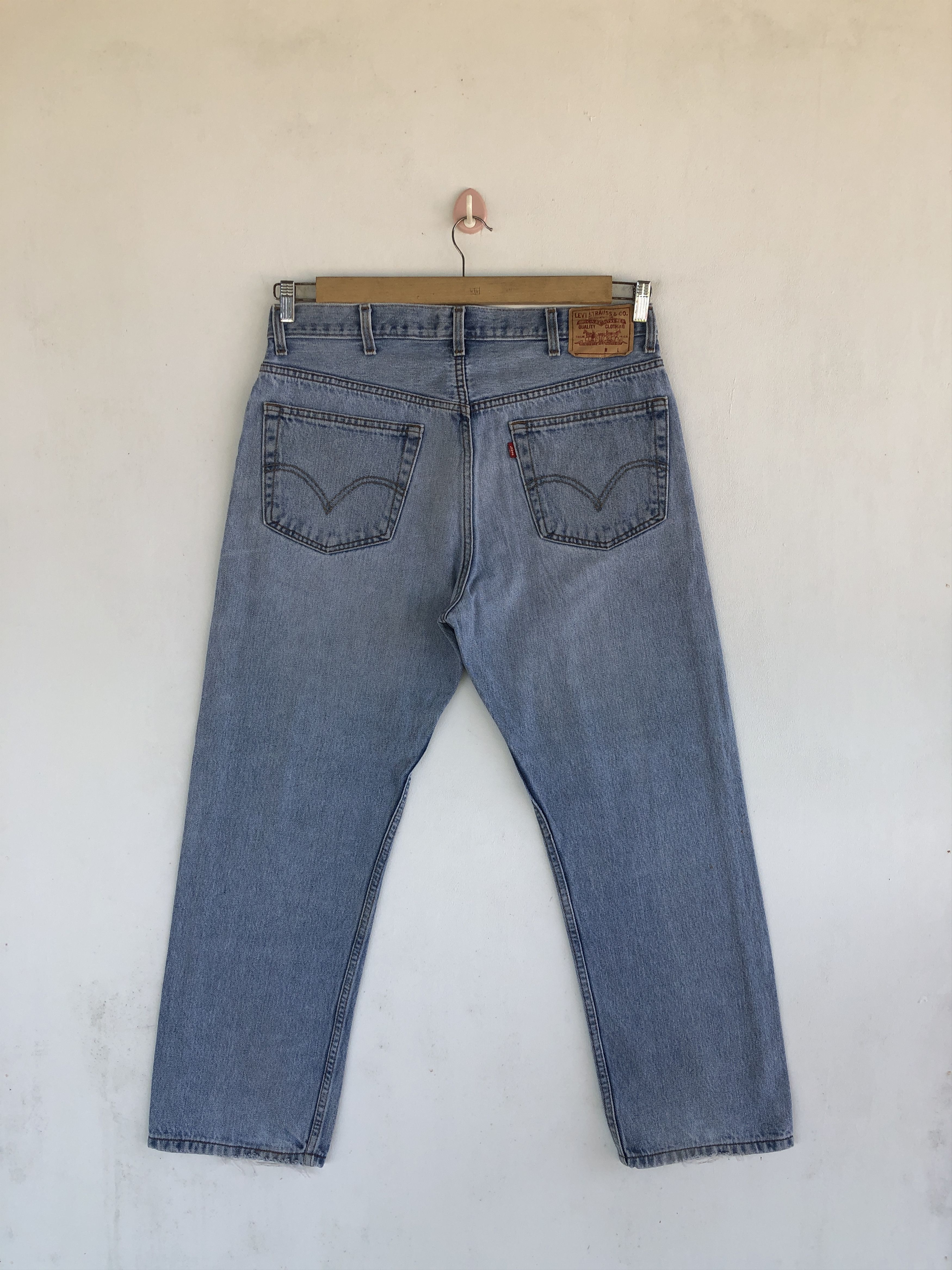 Levi's Vintage Levis Sun Faded Jeans Levis 550 Light Wash Denim Size US 36 / EU 52 - 2 Thumbnail