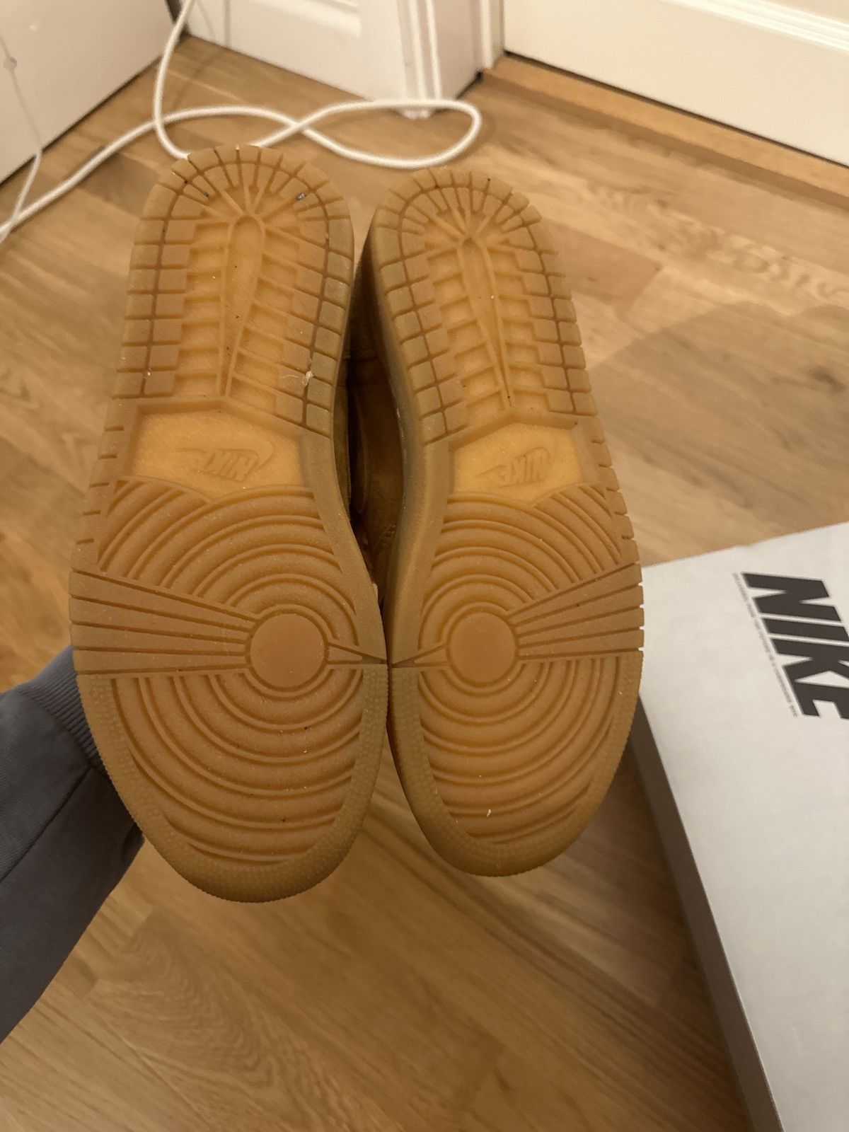 Jordan Brand × Nike Jordan 1 Wheat Size US 8 / EU 41 - 4 Thumbnail