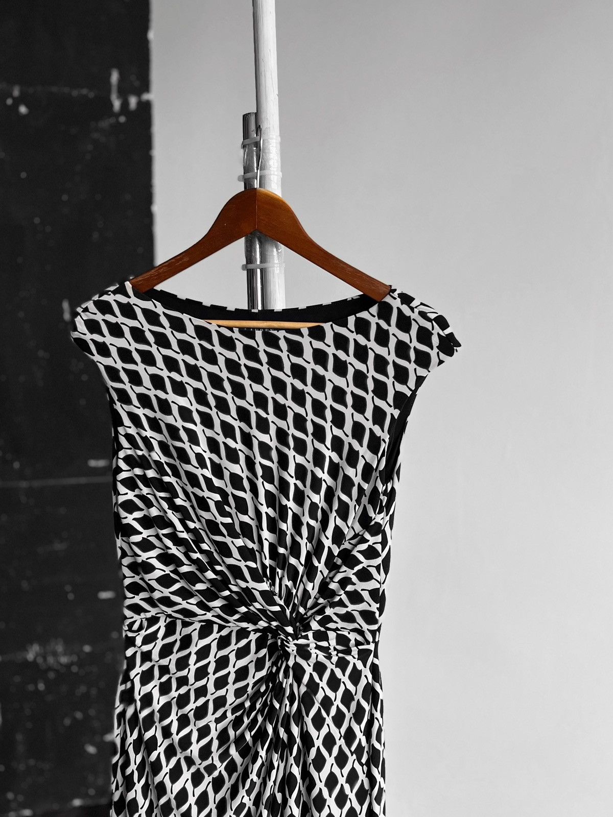 Lauren Ralph Lauren × Ralph Lauren Lauren Ralph Lauren Black White Abstract Knee Length Dress Size S / US 4 / IT 40 - 2 Thumbnail