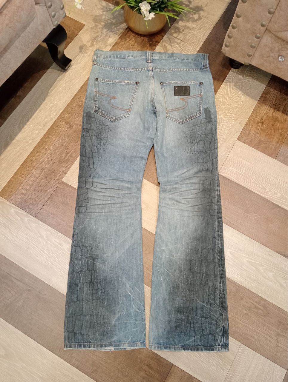 semanticdesign SEMANTIC DESIGN JAPAN BLUE WASHED SNAKE FLARED DENIM PANTS Size US 36 / EU 52 - 9 Thumbnail