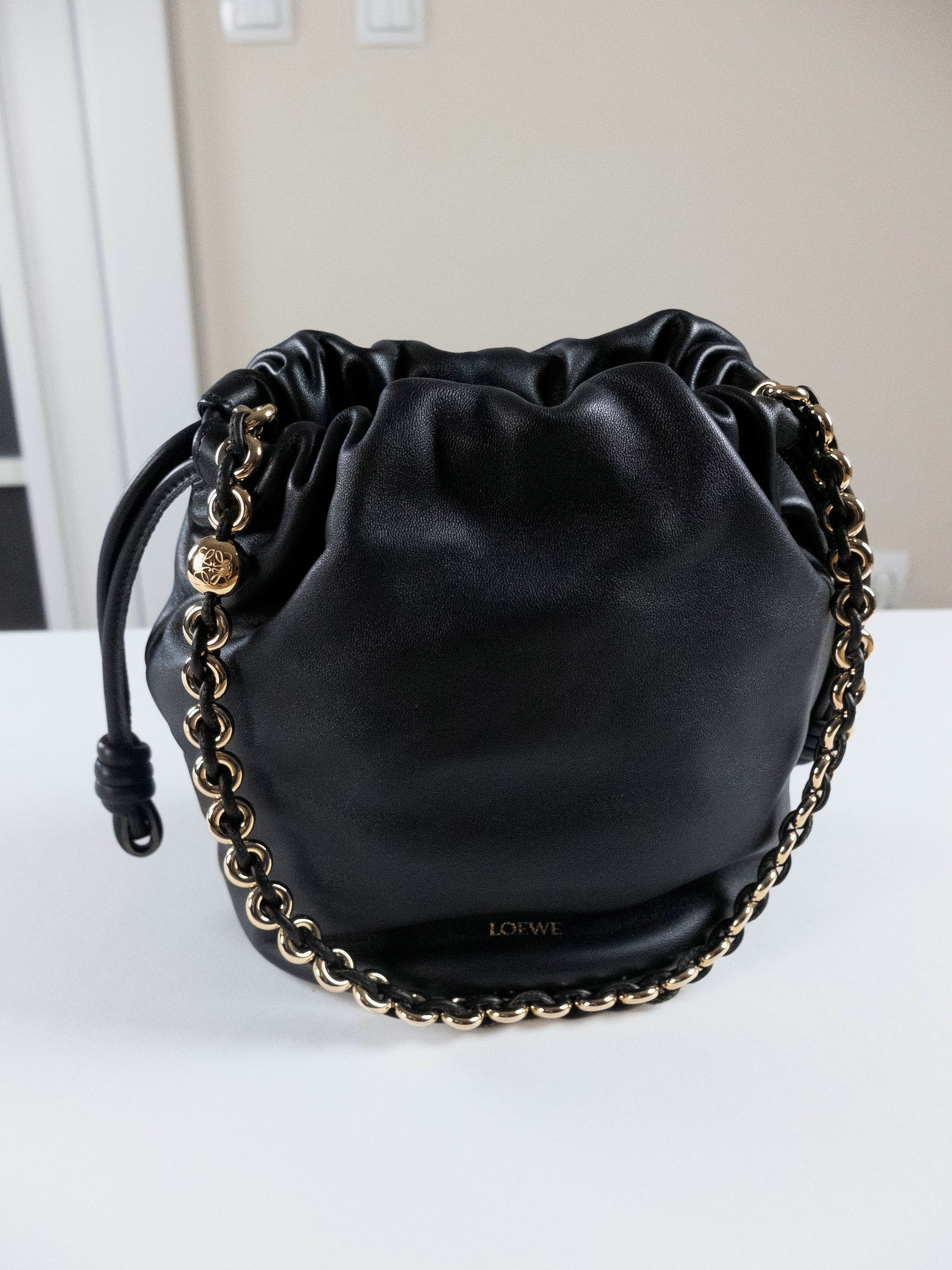 Loewe LOEWE x Paula's Ibiza Flamenco black leather shoulder bag Size ONE SIZE - 10 Thumbnail