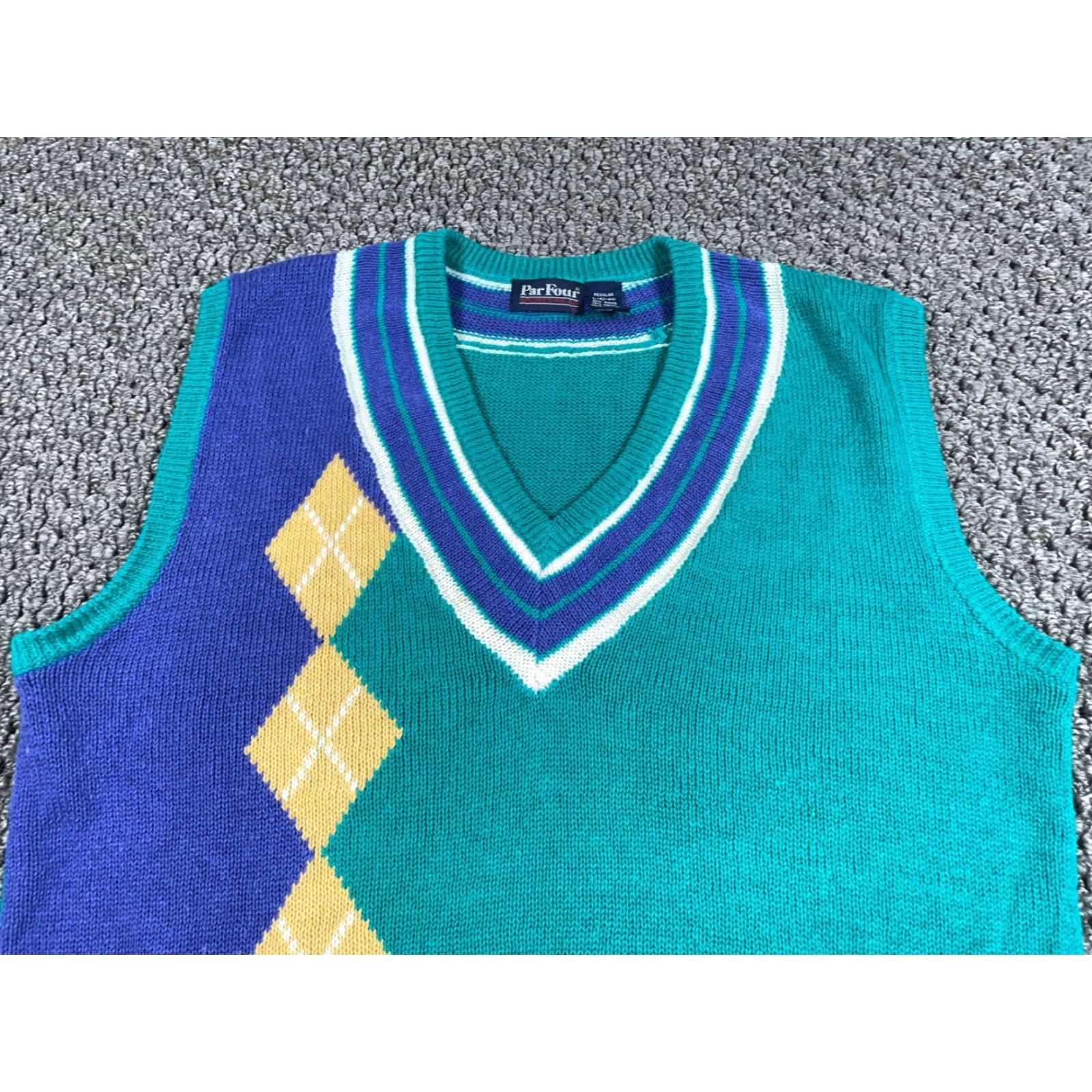 Vintage VINTAGE Par Four Argyle Sweater Vest Adult Large Green Blue Chunky Knit Casual Mens Size US L / EU 52-54 / 3 - 4 Thumbnail