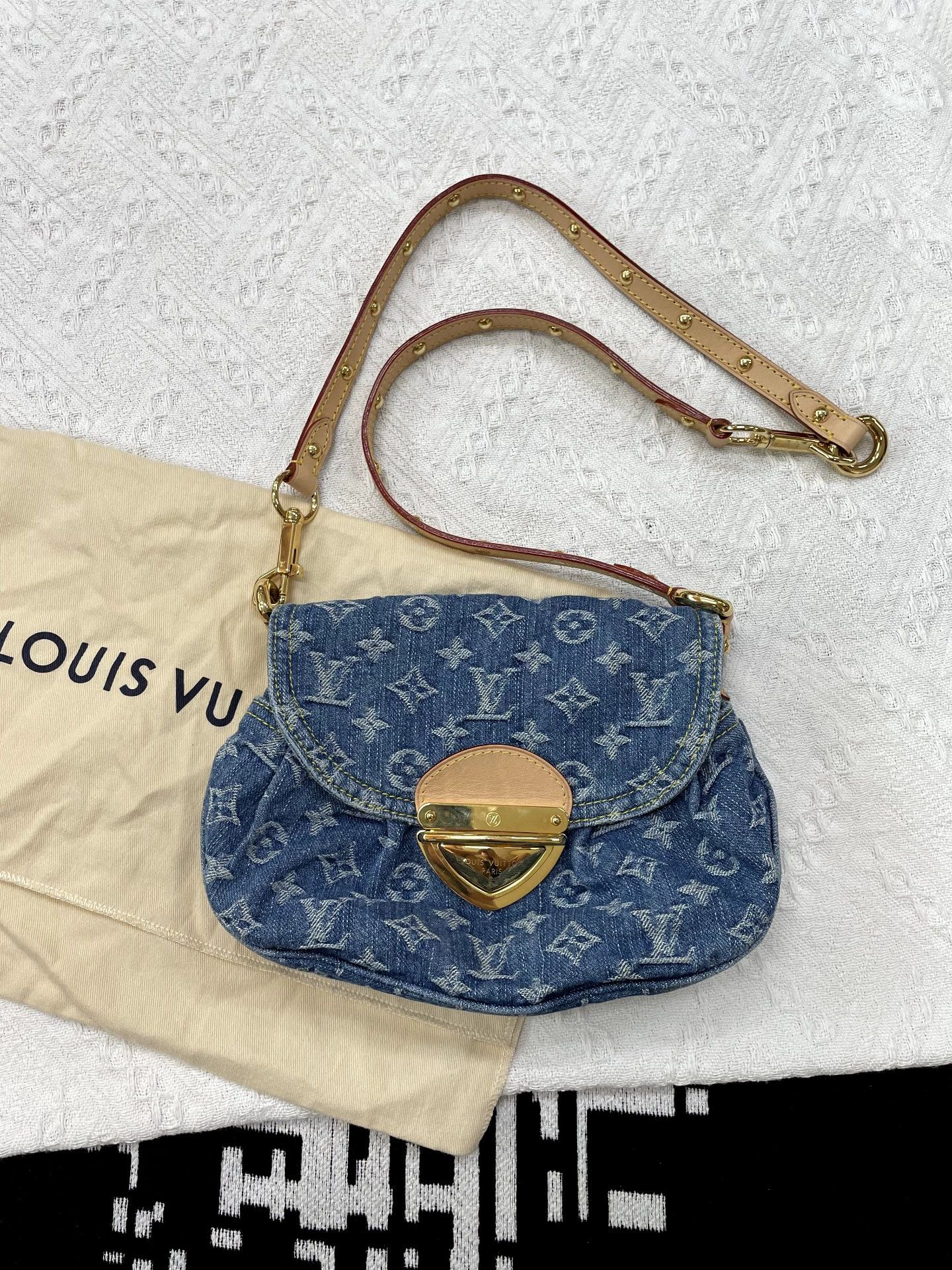 Louis Vuitton Louis Vuitton Denim Ingot Bag Sunset with dust bag Size ONE SIZE - 1 Thumbnail