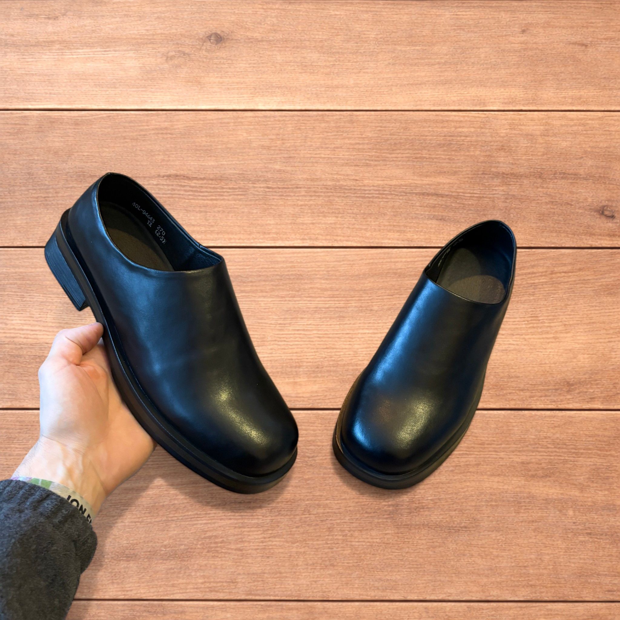 Japanese Brand Lovely faux leather slip on loafers shoes in black. Size US 11 / EU 44 - 1 Thumbnail