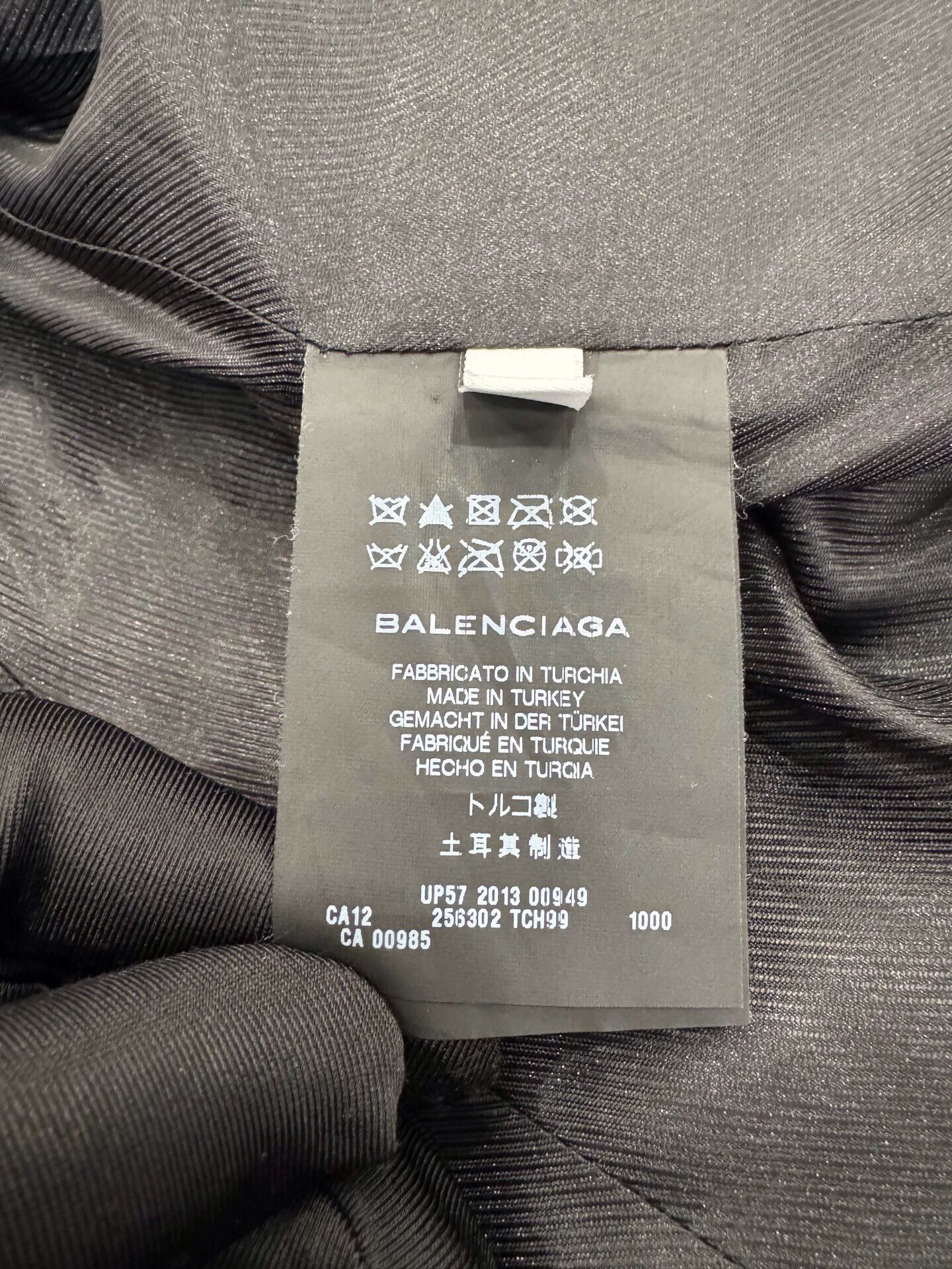 Balenciaga Balenciaga irregular zipper motorcycle leather jacket Size S / US 4 / IT 40 - 6 Thumbnail
