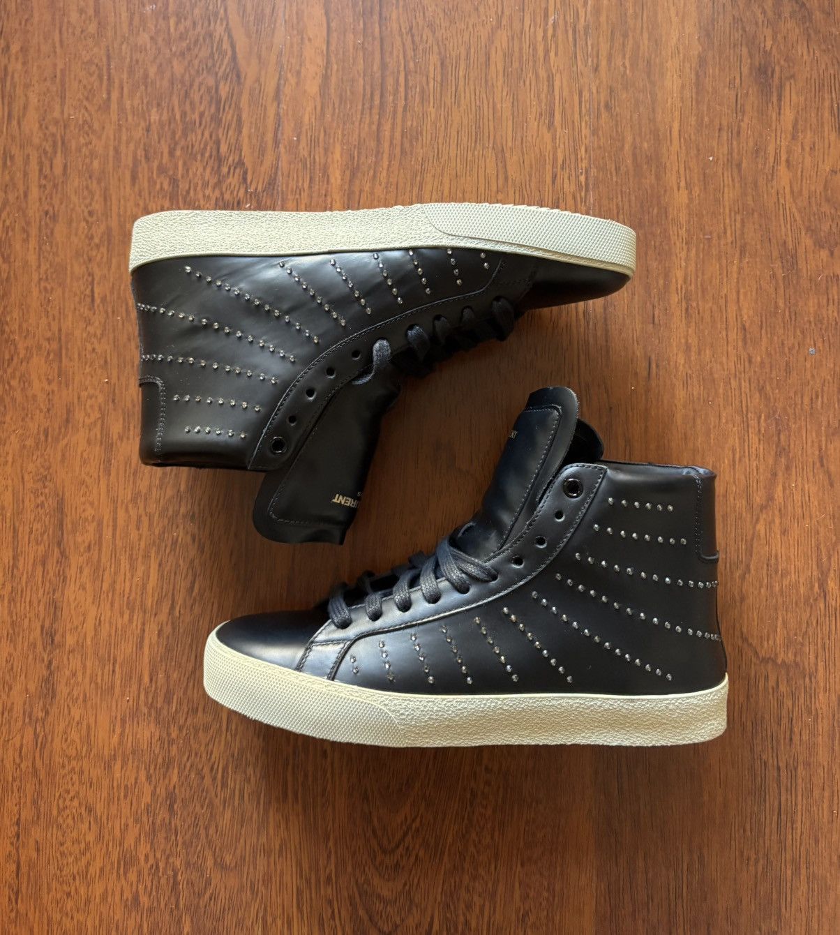 Saint Laurent SL/06 M hi top leather sneakers with crystals