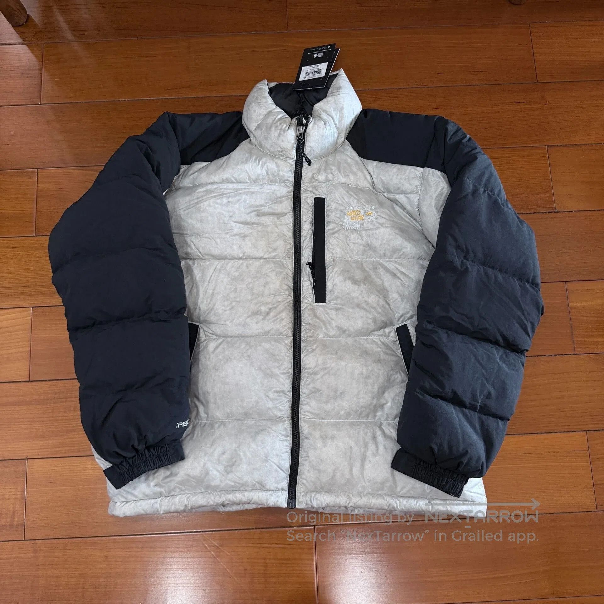 Mountain Hardwear Stussy Mountain Hardwear White Camo Down Jacket. Size US M / EU 48-50 / 2 - 1 Thumbnail