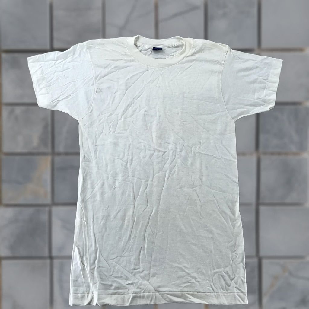Vintage VINTAGE BVD White T-Shirt Mens XS Crewneck Classic 90s Tee Shirt Size US XS / EU 42 / 0 - 1 Thumbnail