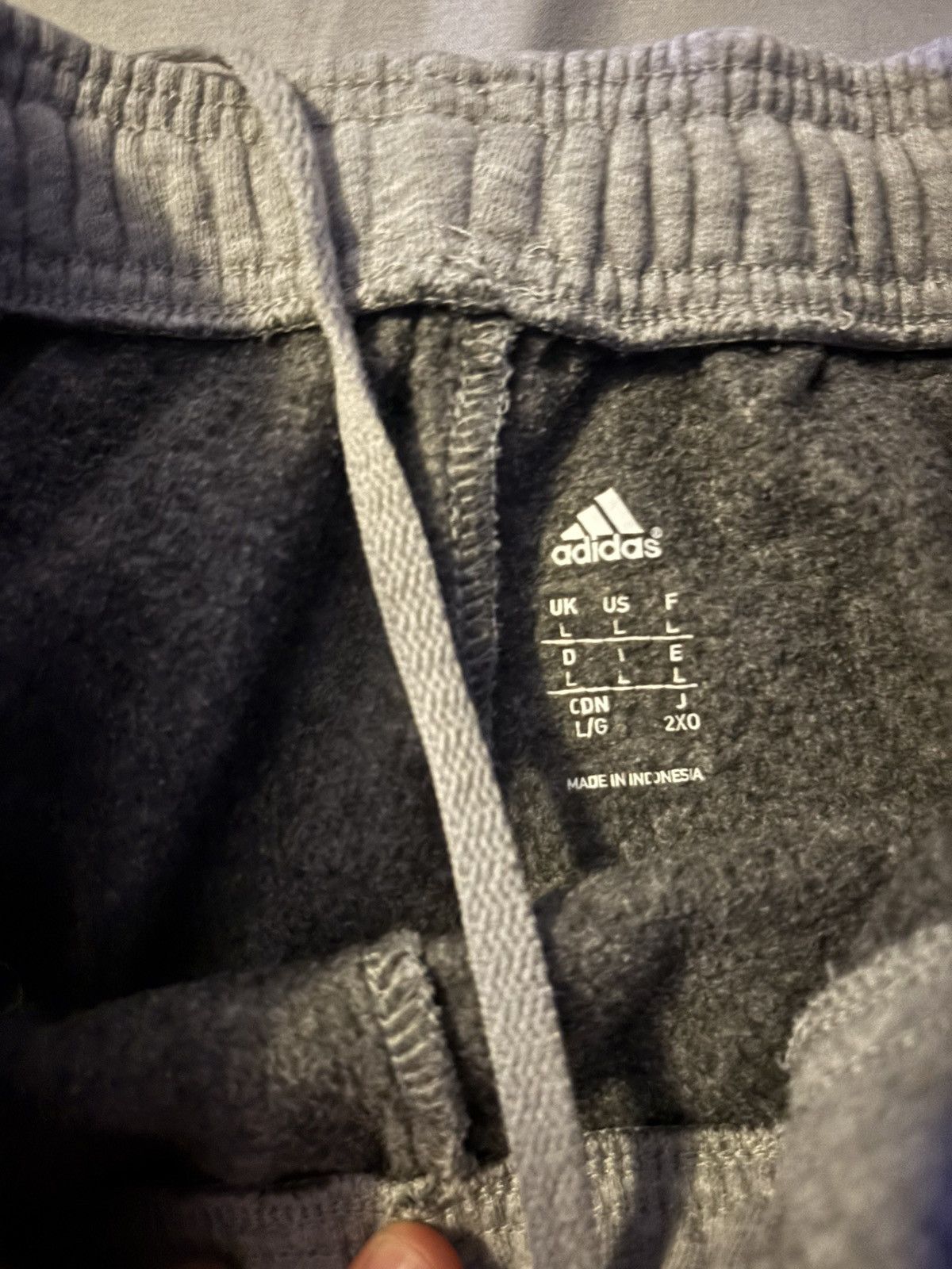 Adidas grey adidas sweat pants size M Size US 30 / EU 46 - 2 Thumbnail
