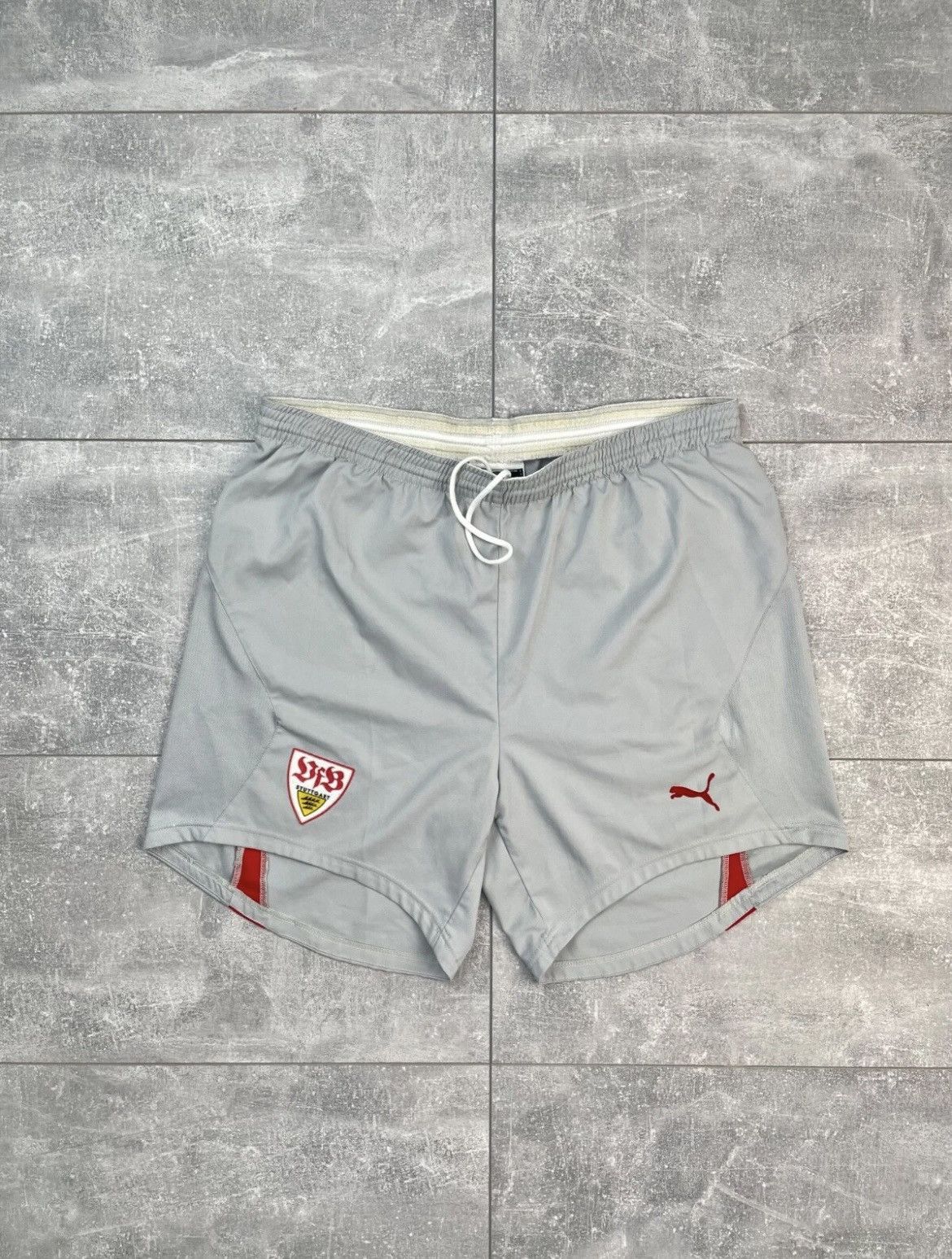 Puma VFB Stuttgart Football Shorts Puma Soccer Shorts Size US 34 / EU 50 - 1 Thumbnail
