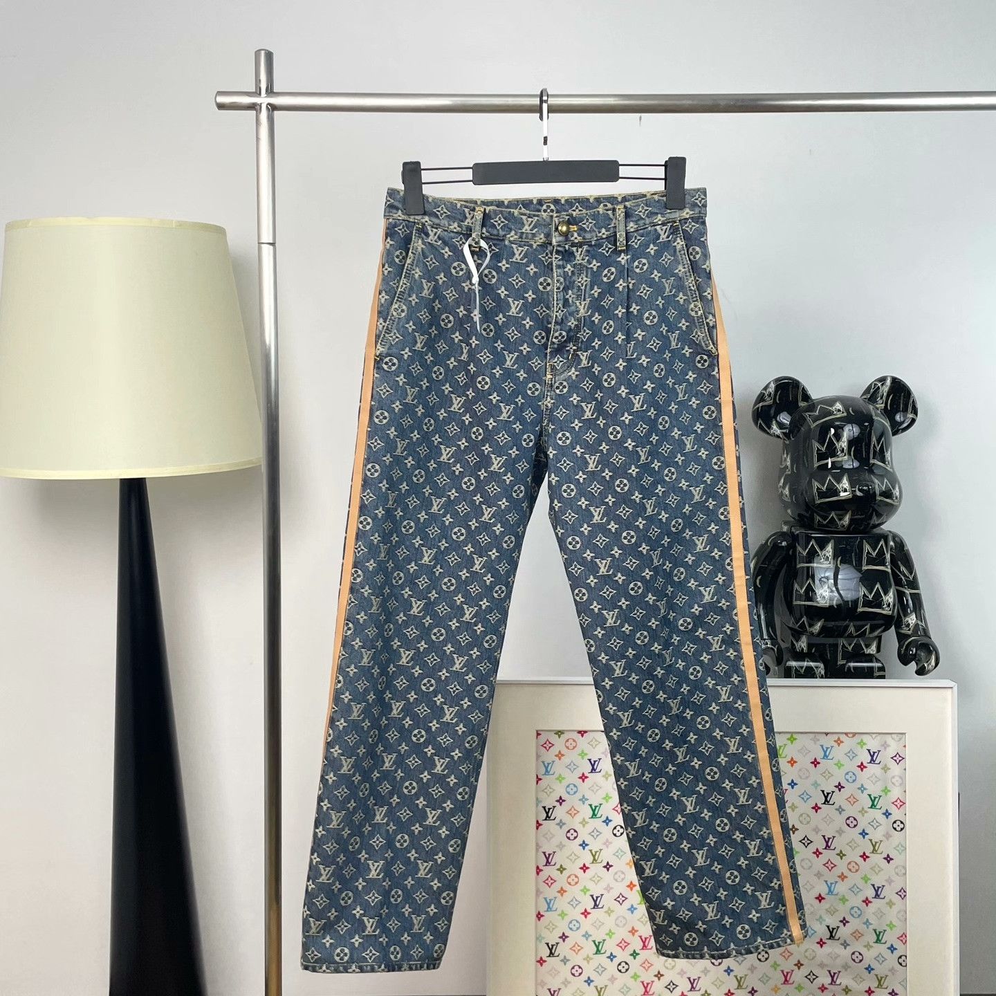 Louis Vuitton Louis Vuitton Cotton Denim Jeans 34 Men Size US 34 / EU 50 - 1 Thumbnail