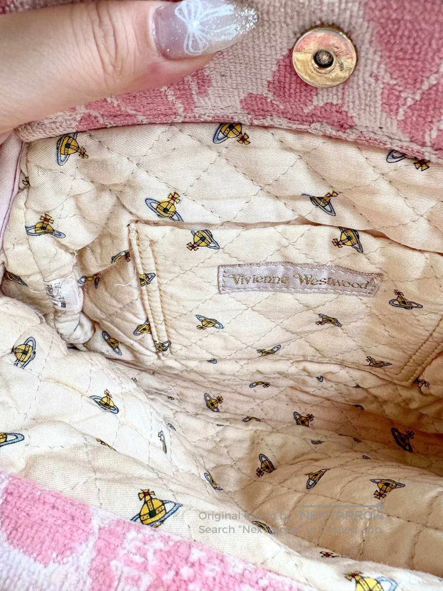 Vivienne Westwood Vivienne Westwood Vintage Pink Carved Towel Bag Small. Size ONE SIZE - 8 Thumbnail