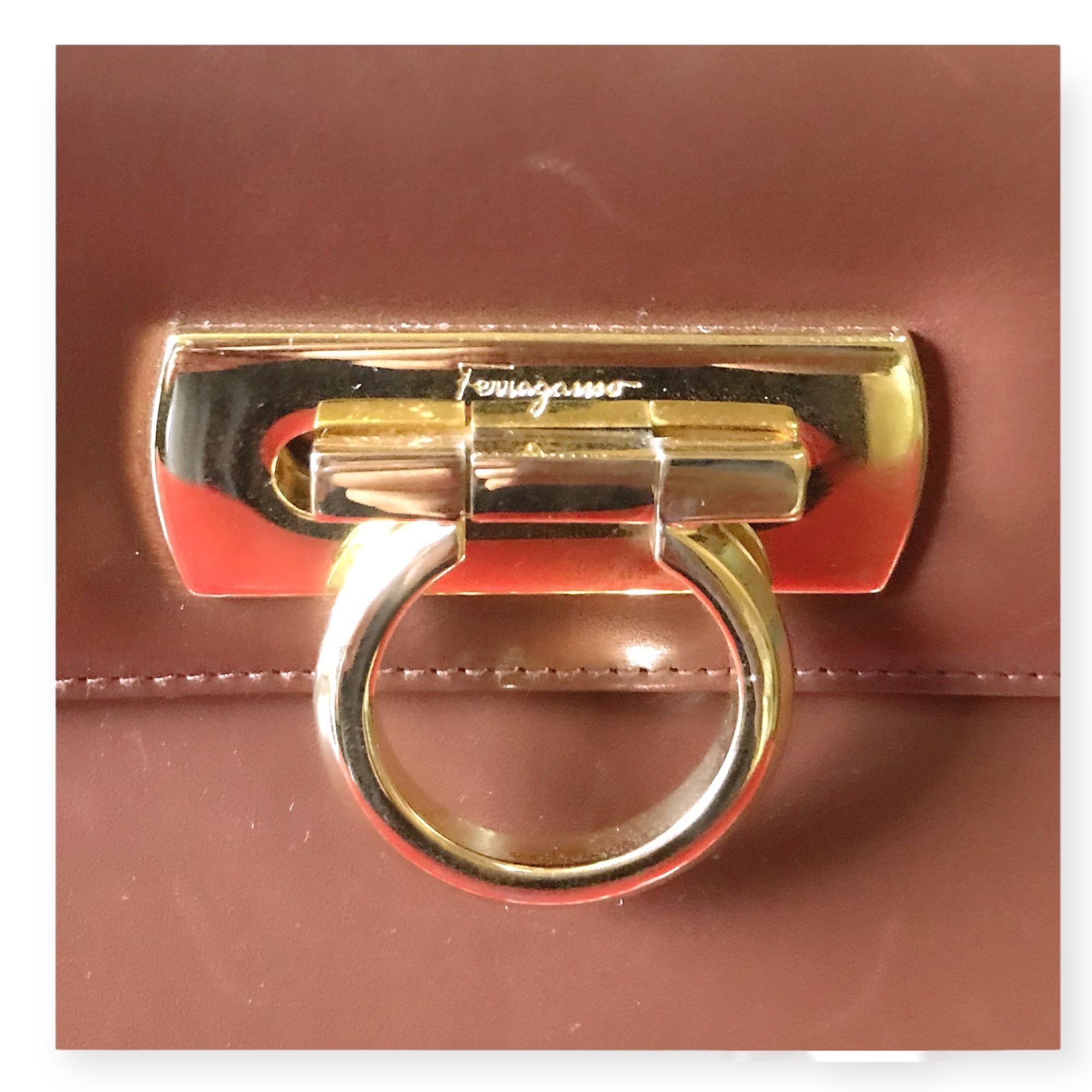 Salvatore Ferragamo Vintage Salvatore Ferragamo Gancini 2 way top handle bag Size ONE SIZE - 9 Thumbnail