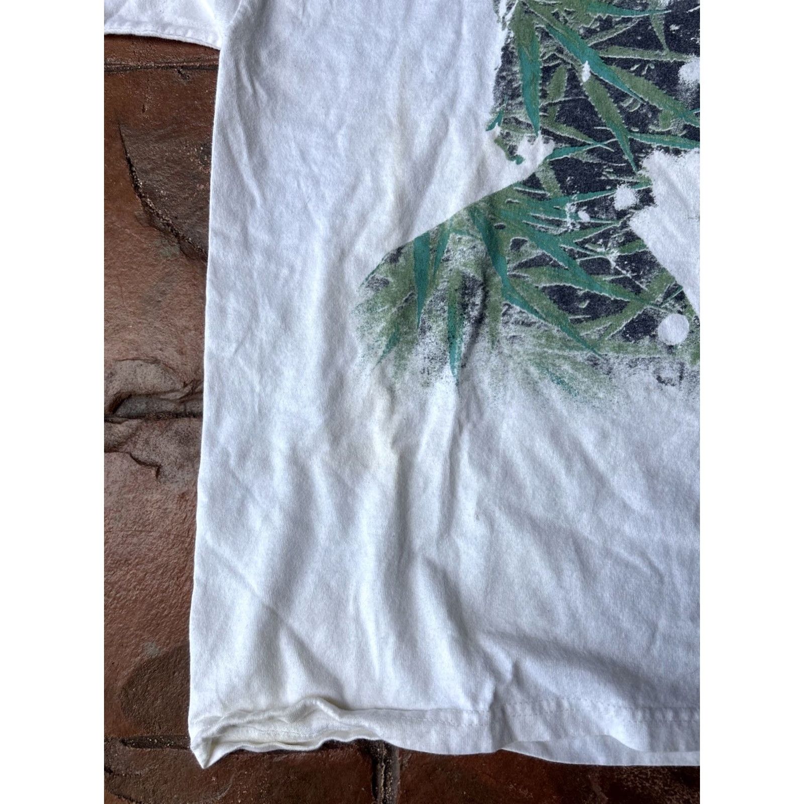 Vintage VINTAGE Zion Rootswear T-Shirt XL White Bob Marley The More Man Smoke Herb Reggae Crew Neck Short Sleeve Graphic Print 90s Music Size US XL / EU 56 / 4 - 5 Thumbnail