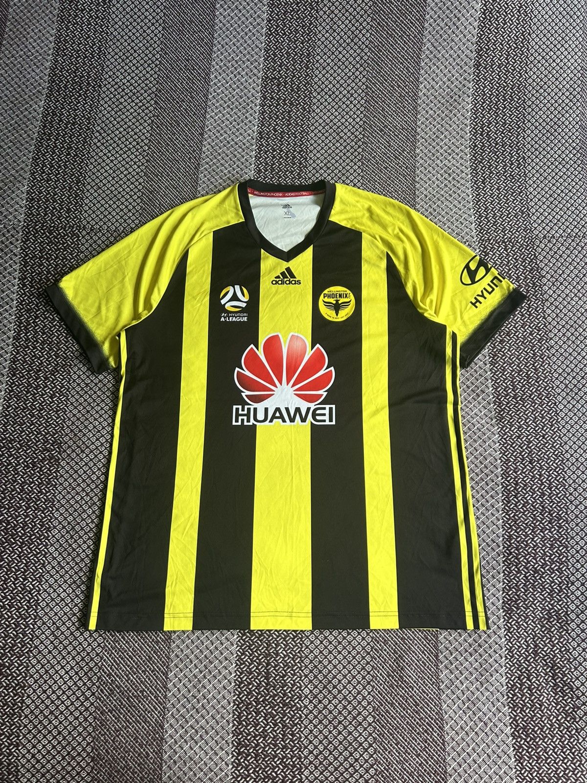 Adidas Wellington Phoenix Home Jersey Sportswear T-shirt Size M Size US XL / EU 56 / 4 - 1 Thumbnail
