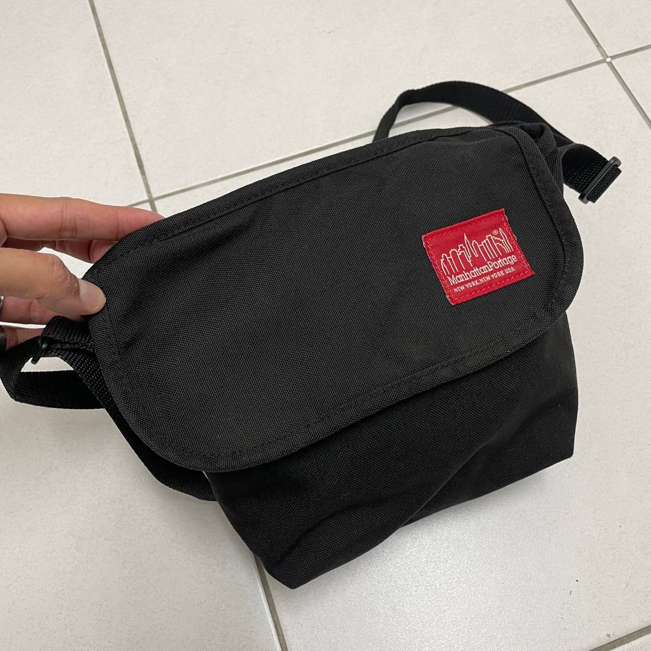 Manhattan Portage ⭐️SALE⭐️ MANHATTAN PORTAGE MASSANGER BAG SMALL Size ONE SIZE - 10 Thumbnail