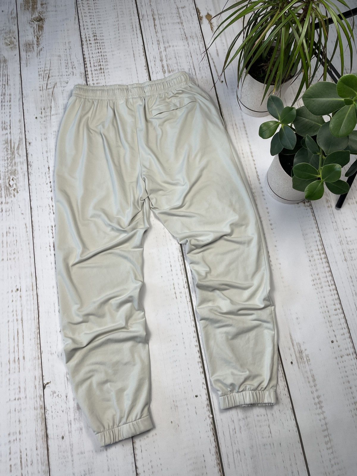 Vintage Nike Beige Sweatpants Drill Big Swoosh Size US 32 / EU 48 - 2 Thumbnail