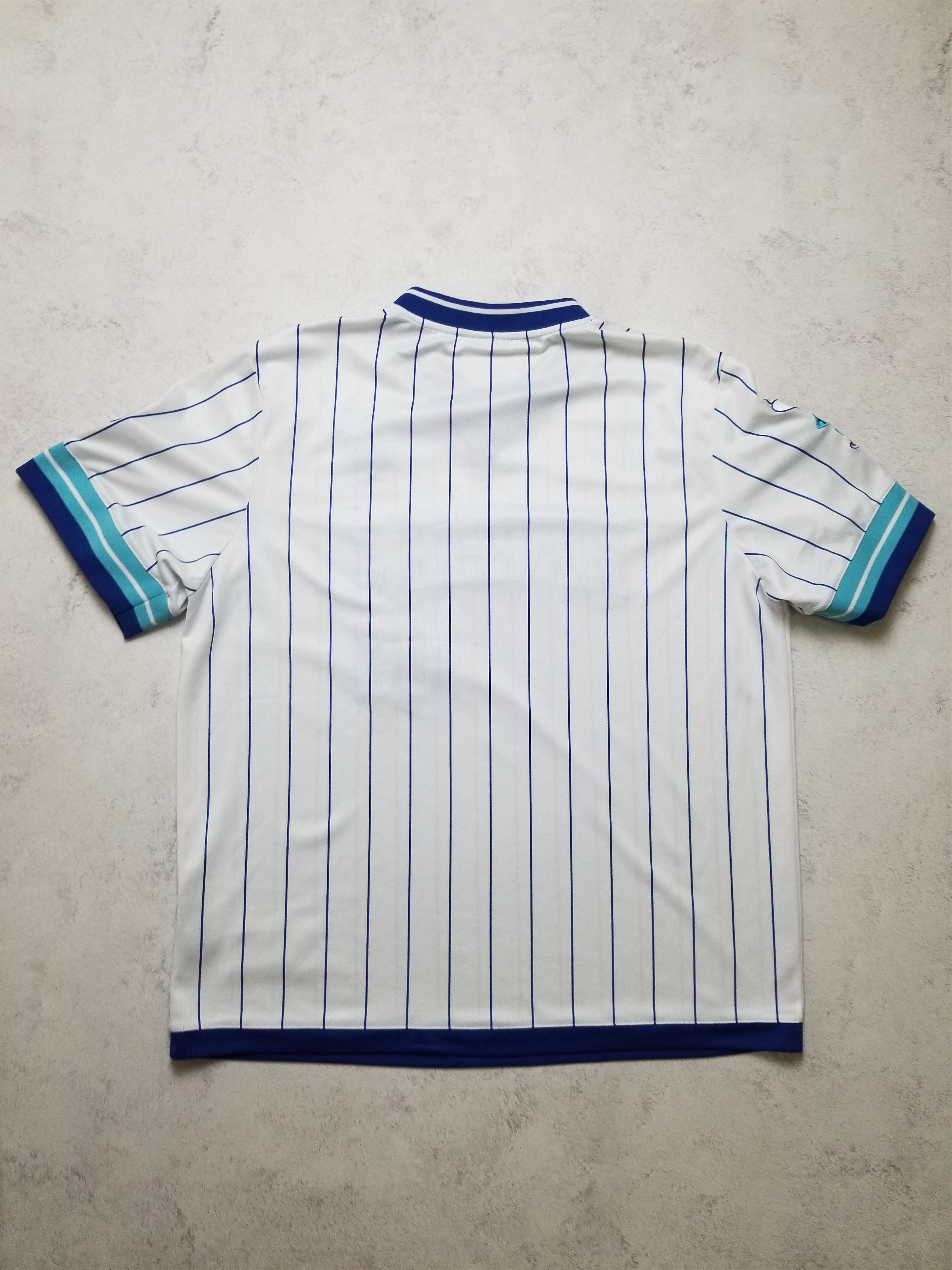 Fubu Vintage Fubu Harlem Y2K Rare White Pinstripe jersey Size US L / EU 52-54 / 3 - 2 Thumbnail