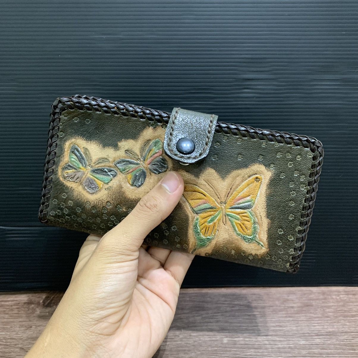 Vintage Vintage Butterfly Embroided Leather Wallet Size ONE SIZE - 2 Thumbnail