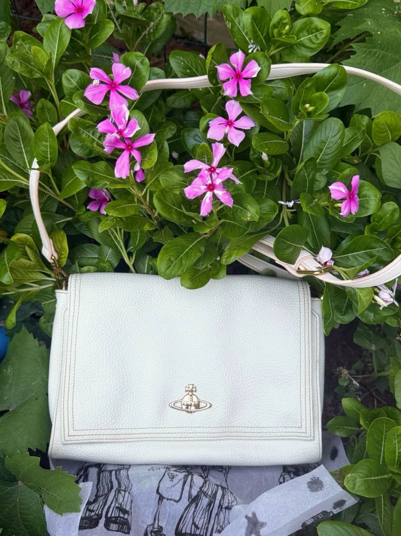 Vivienne Westwood Vivienne Westwood White lily pattern postman's bag Size ONE SIZE - 1 Thumbnail
