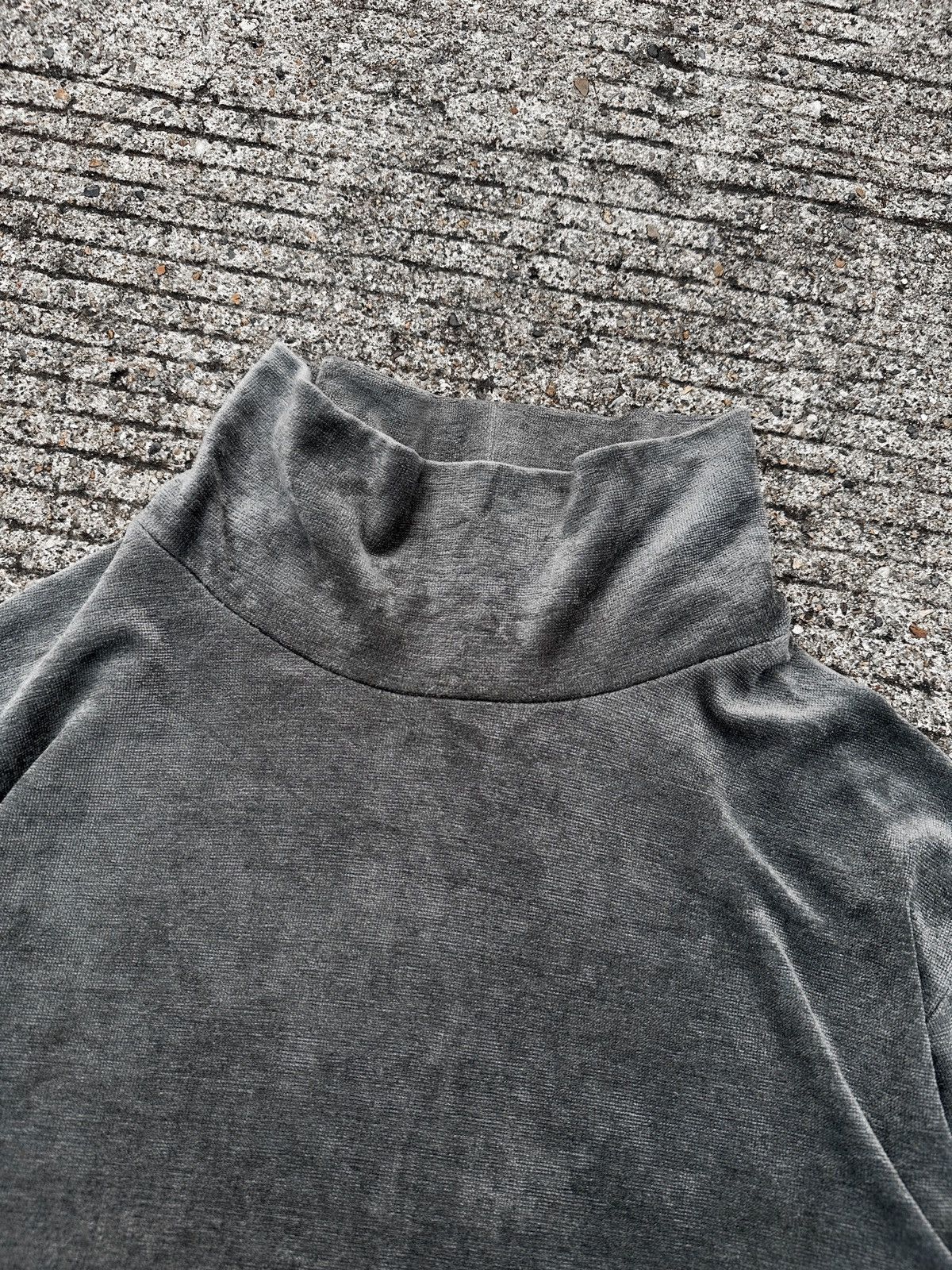 Yohji Yamamoto Yohji Yamamoto 90’s Velvet Turtle Neck Sweatshirts Size US M / EU 48-50 / 2 - 6 Thumbnail