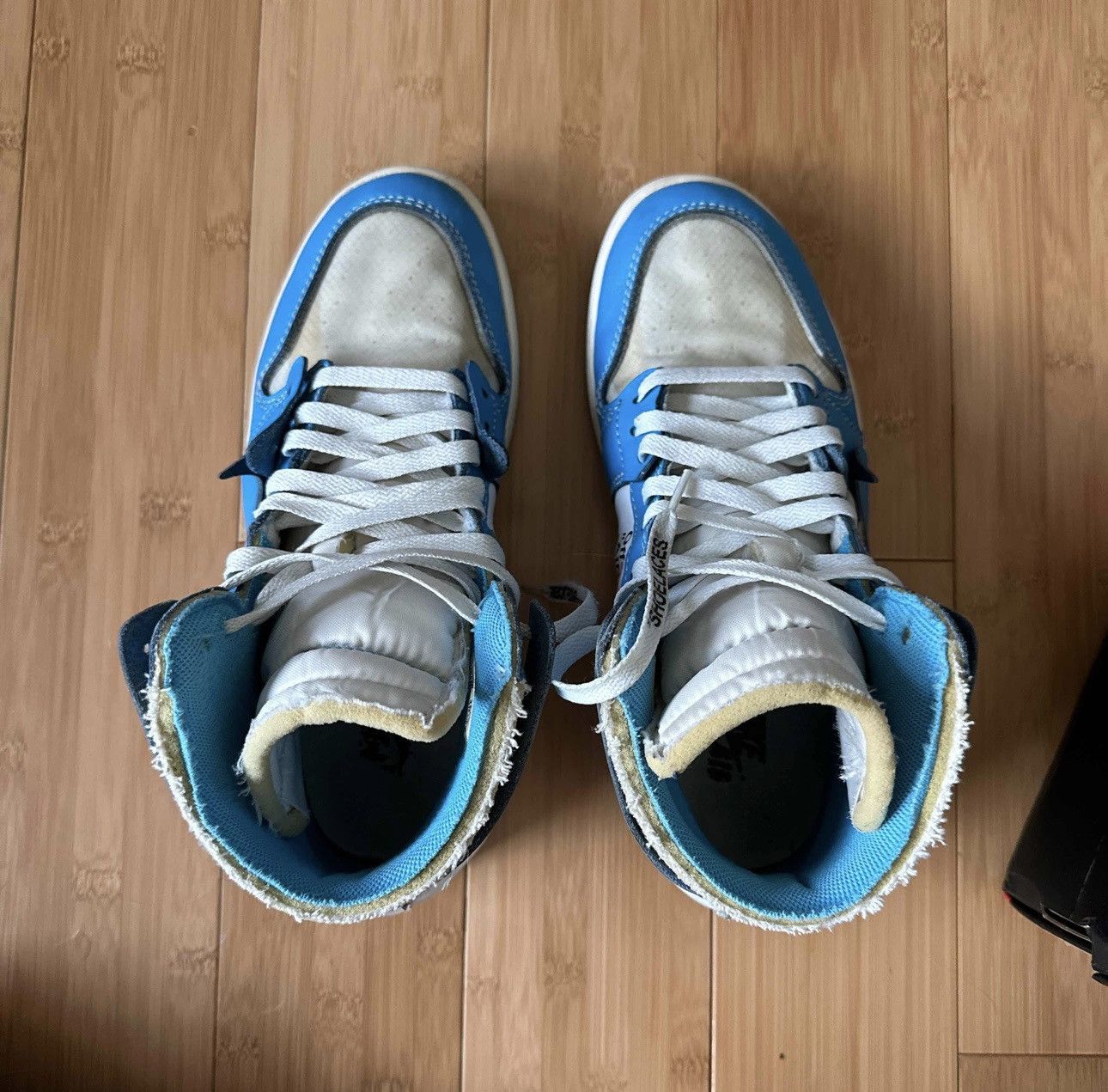 Jordan Brand × Off-White Off White x Jordan 1 UNC Size 9 Size US 9 / EU 42 - 3 Thumbnail