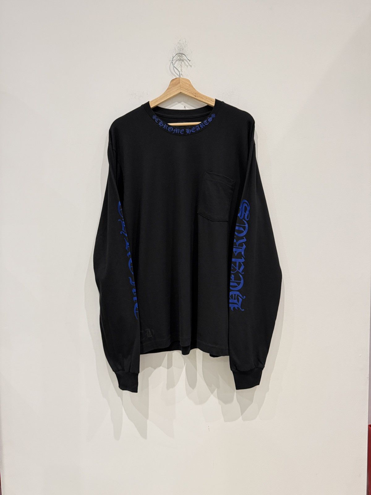 Chrome Hearts Chrome Hearts Neck Logo Long Sleeve Black / Blue Size: L Size US L / EU 52-54 / 3 - 1 Thumbnail