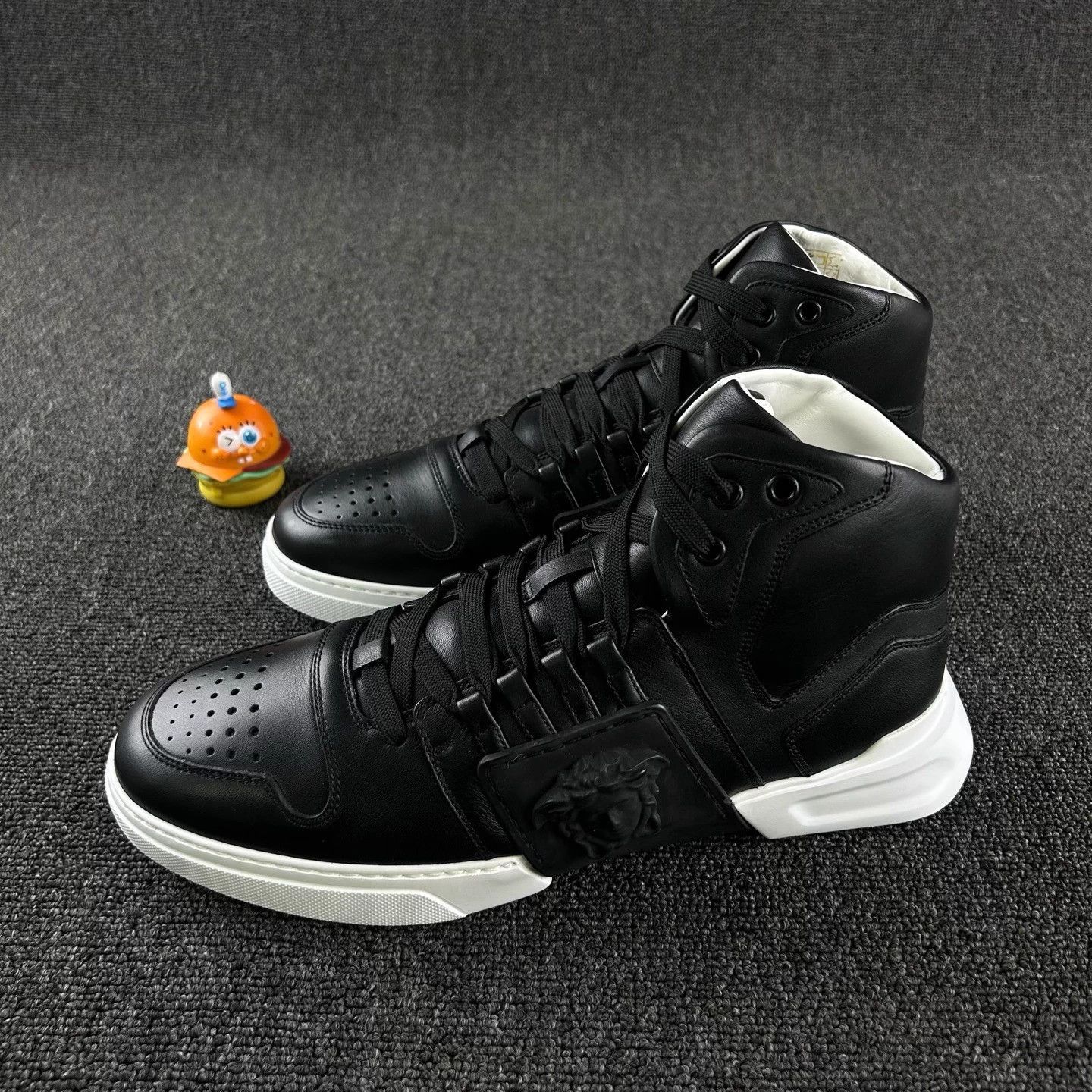 Versace Versace Black High-Top Sneaker 43 Medusa Size US 10 / EU 43 - 1 Thumbnail