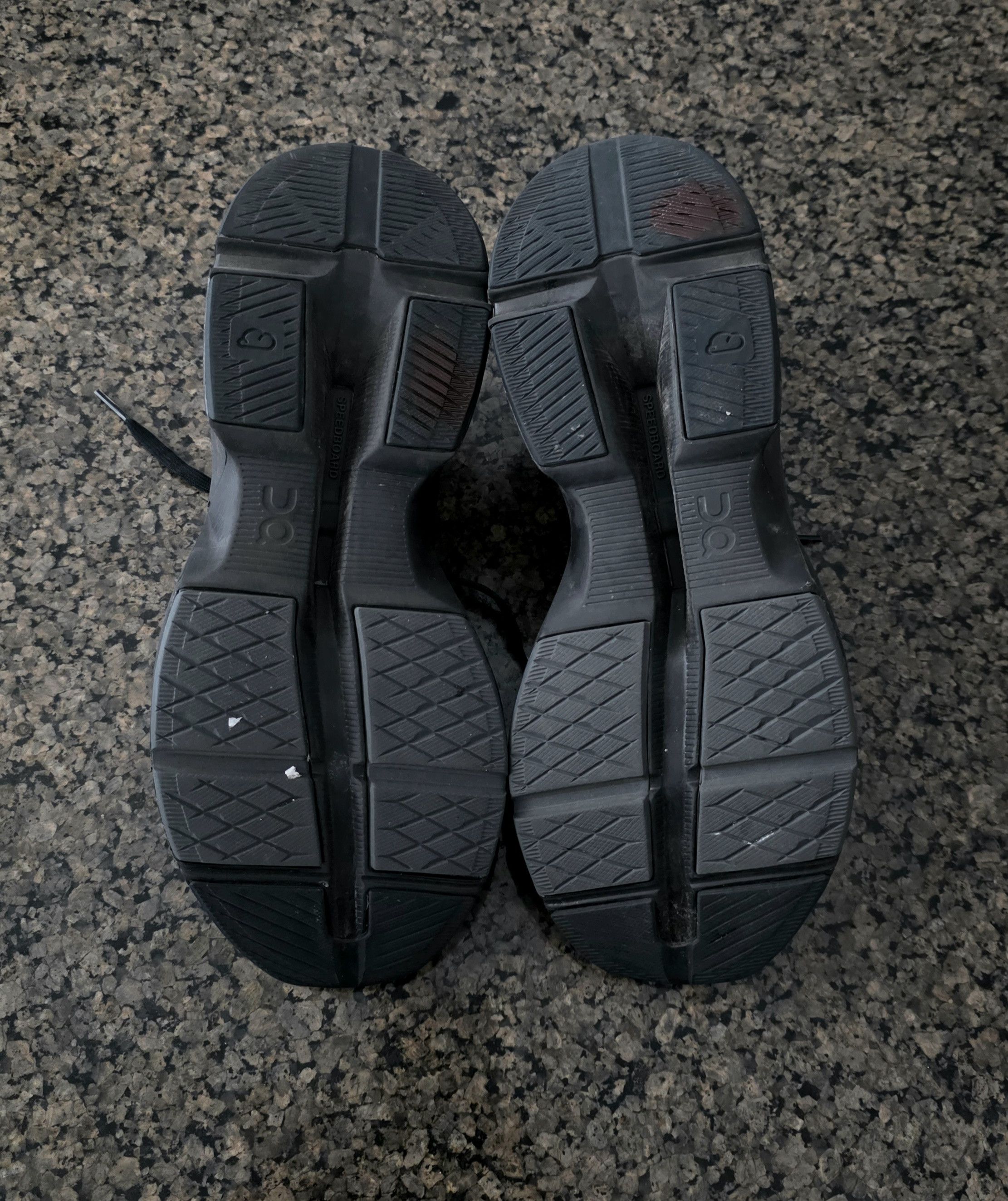 On On Cloud pulse Black Eclipse 3MD30060106 Speedboard Men 8.5 Size US 8.5 / EU 41-42 - 6 Thumbnail