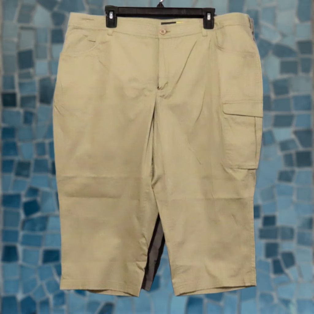 Vintage Cabela'S Pants Womens 20 Gray Lot Women Capri Cargo Khaki NWOT Size 42" / US 20 - 1 Thumbnail