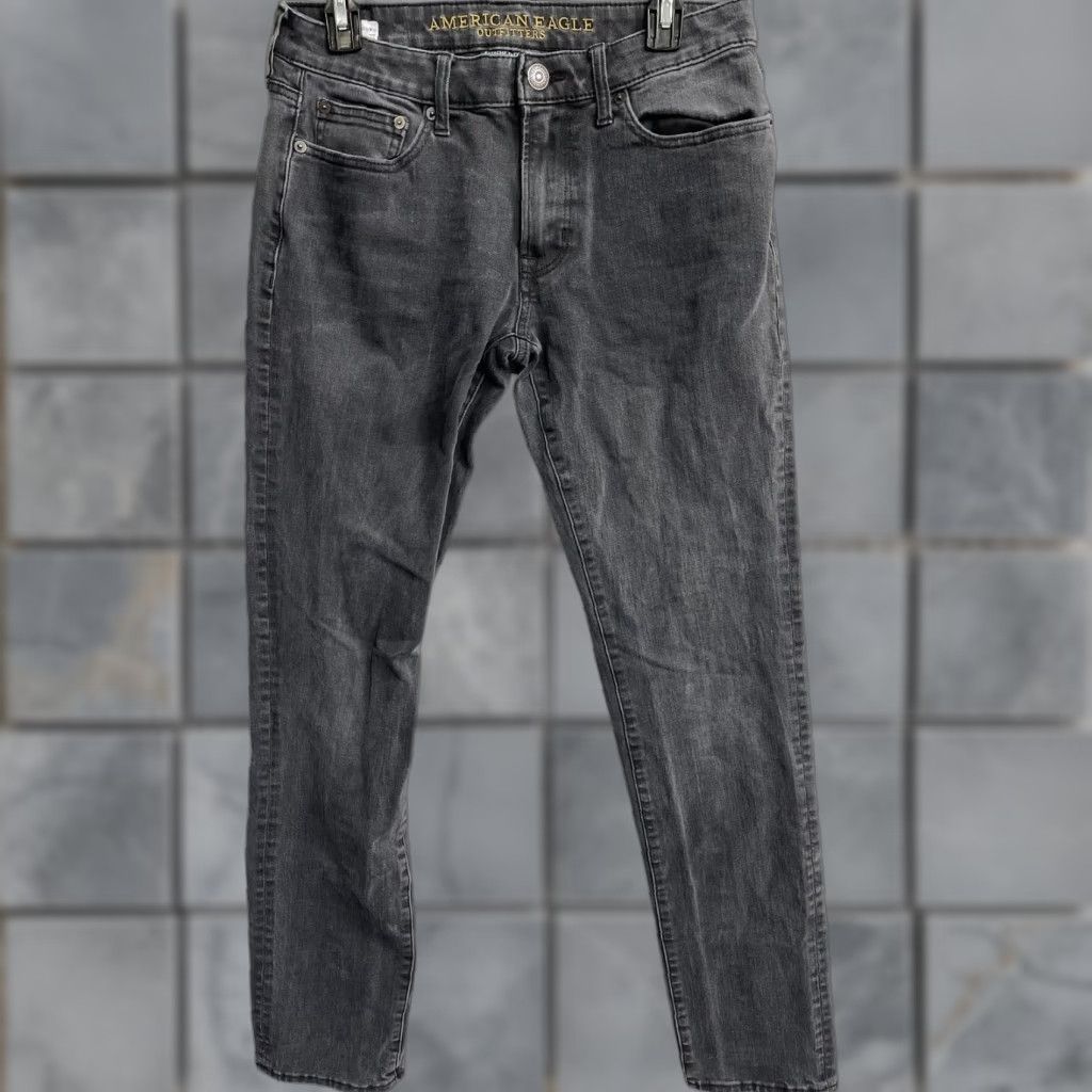 American Eagle Outfitters American Eagle Jeans Men 30x36 Slim Straight Denim Gray 5-Pocket Stretch Casual Grunge Vintage No (remove? vintage says No; not allowed to add info). Size US 30 / EU 46 - 1 Thumbnail