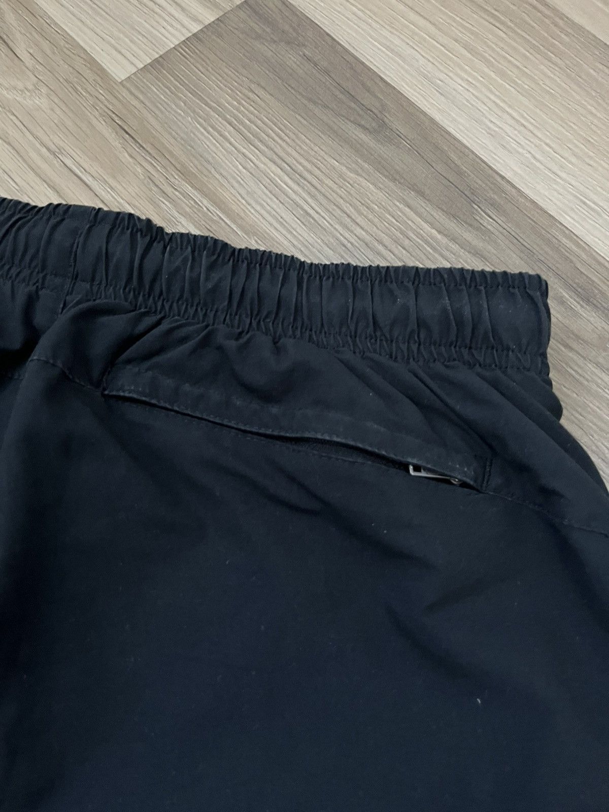 Nike Hype Vintage Nike Y2K Shorts Big Logo Size US 32 / EU 48 - 9 Thumbnail