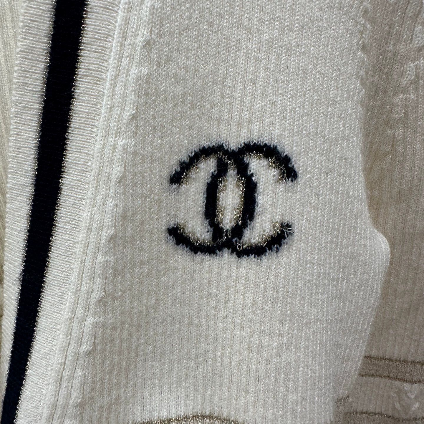 Chanel Chanel apr117 22B Stripe Logo Cashmere Cardigan 36 Size XS / US 0-2 / IT 36-38 - 5 Thumbnail
