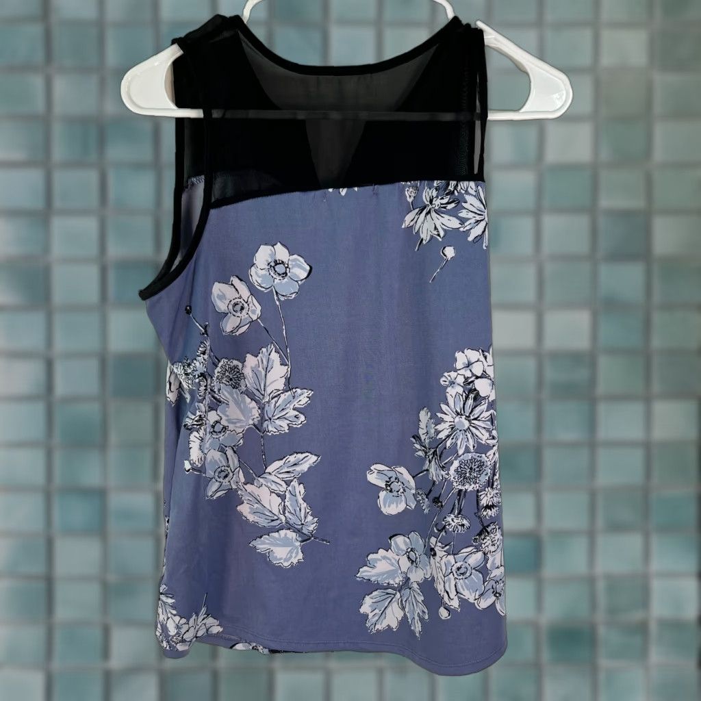 Vintage Maurices Tank Women Blue Floral Split Neck Sleeveless Top M Size M / US 6-8 / IT 42-44 - 1 Thumbnail