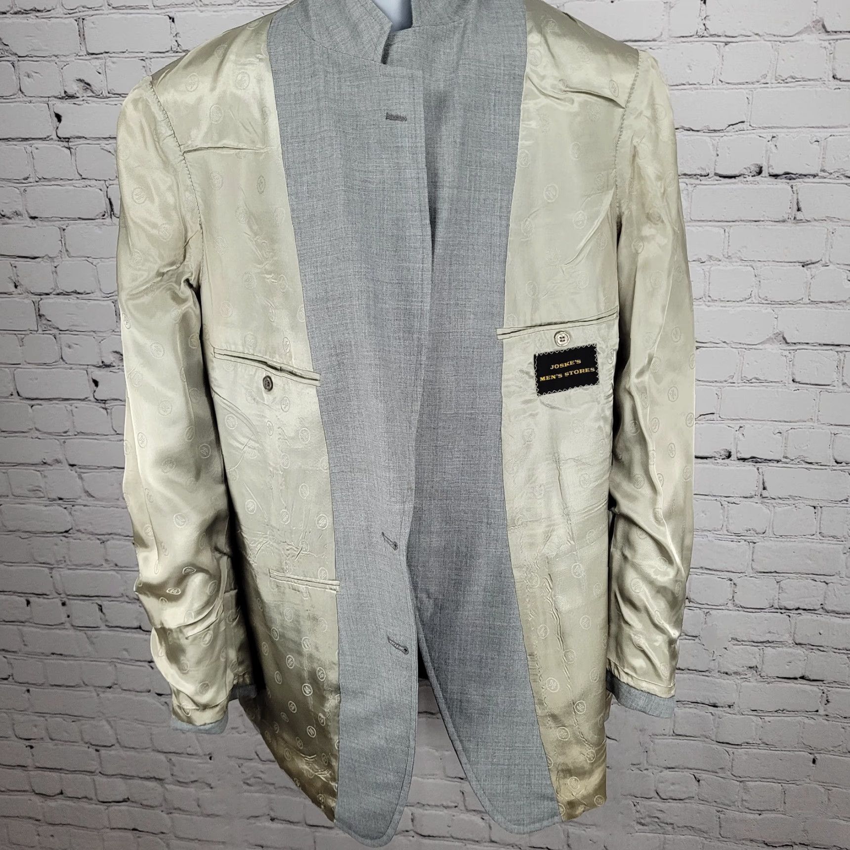 Vintage VINTAGE Donald Brooks Grey 2 Button Notch Lapel Single-Vented Sport Coat Blazer Men 44L Gray Solid Classic 44L Mens Size 44R - 6 Thumbnail