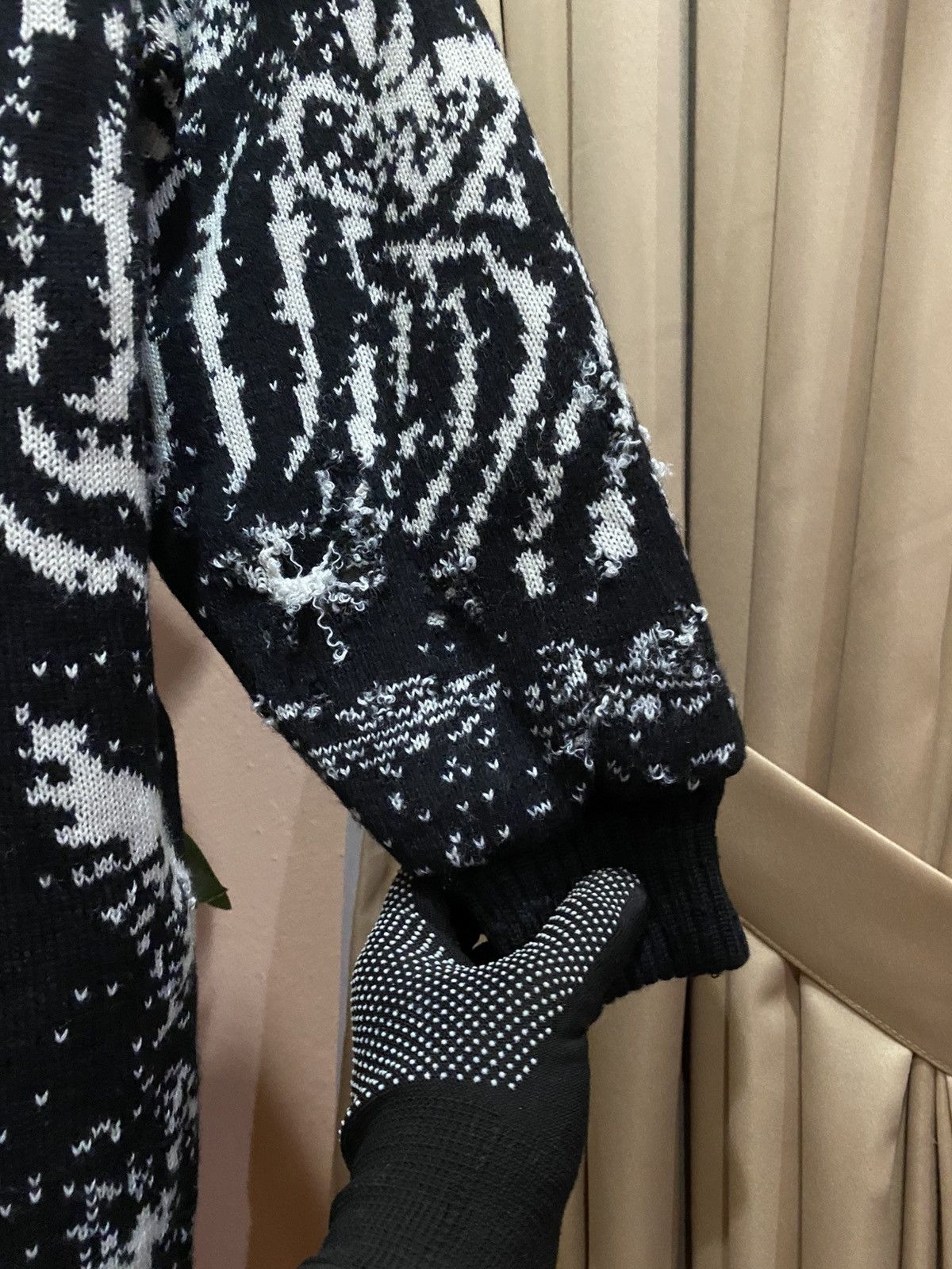 Japanese Brand Vintage Pecato Black White Knit Pattern Hooded Suede Panels Size US L / EU 52-54 / 3 - 11 Thumbnail