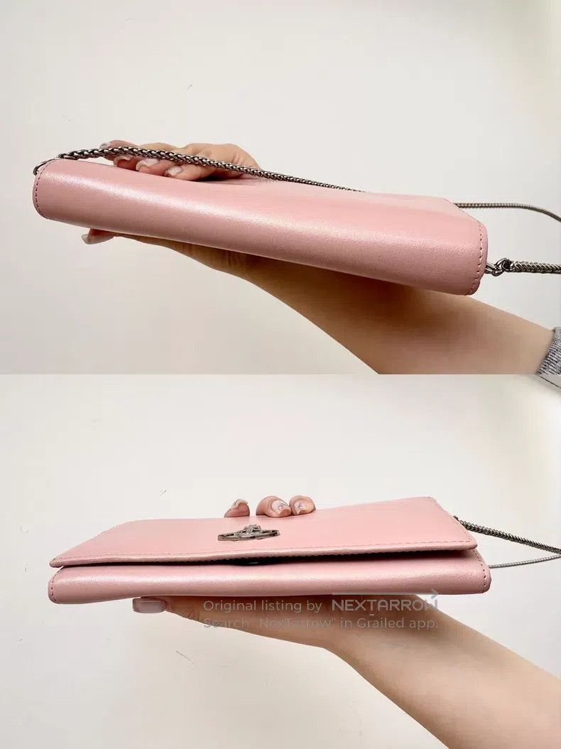 Vivienne Westwood Vivienne Westwood size OS Pink laser Saturn wallet chain ba Size ONE SIZE - 8 Thumbnail