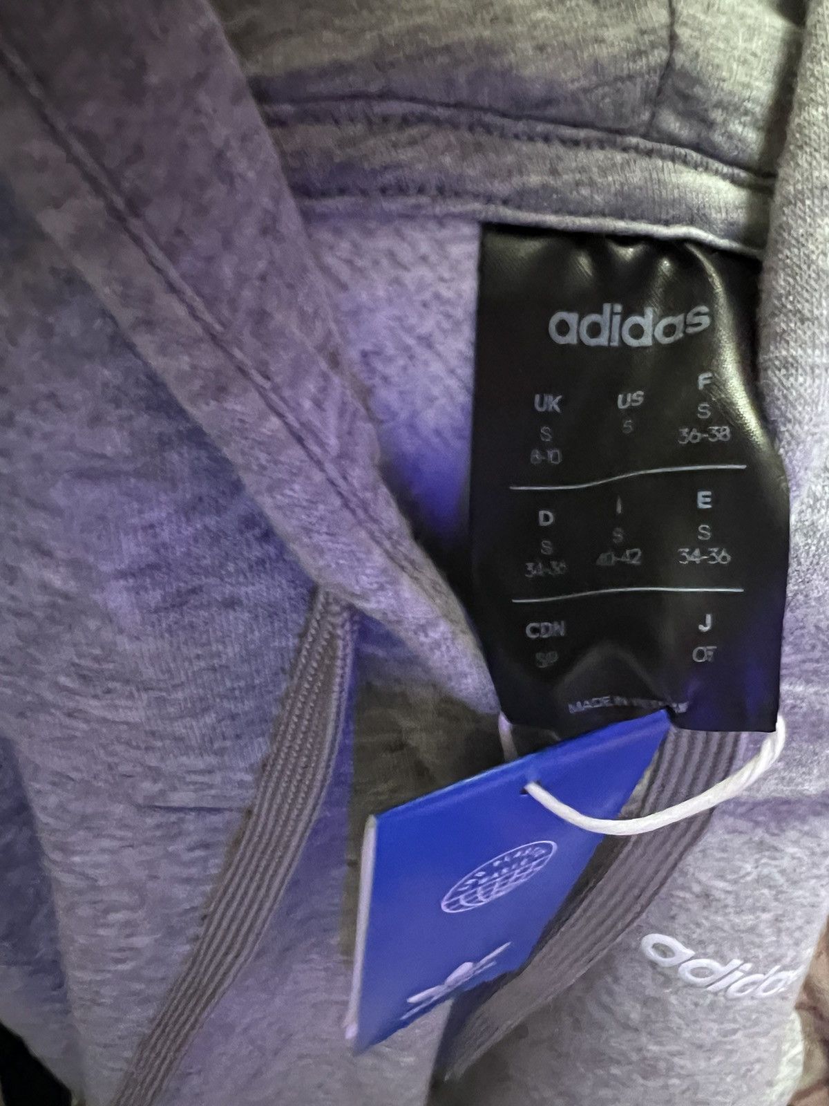 Adidas Adidas essentials fleece 3-stripes vegan pullover soft wash Size S / US 4 / IT 40 - 6 Thumbnail