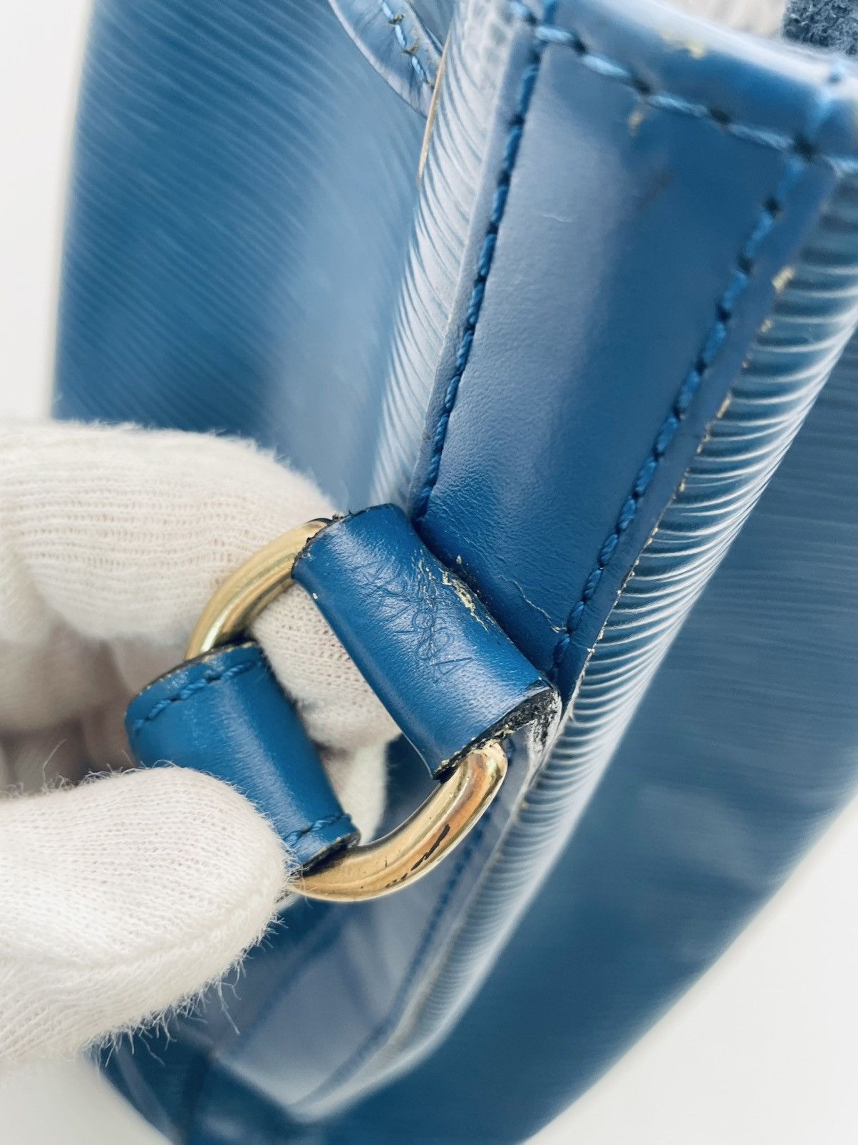 Louis Vuitton Louis Vuitton epi noe Shoulder bag blue Leather Size ONE SIZE - 4 Thumbnail