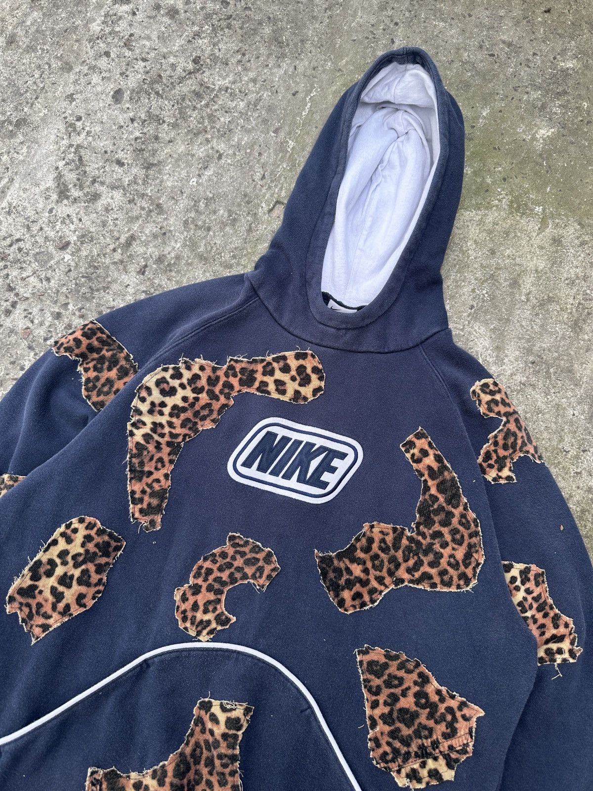 Nike Vintage Custom Leopard Nike Big Logo Hoodie M Rare Casual Size M / US 6-8 / IT 42-44 - 4 Thumbnail