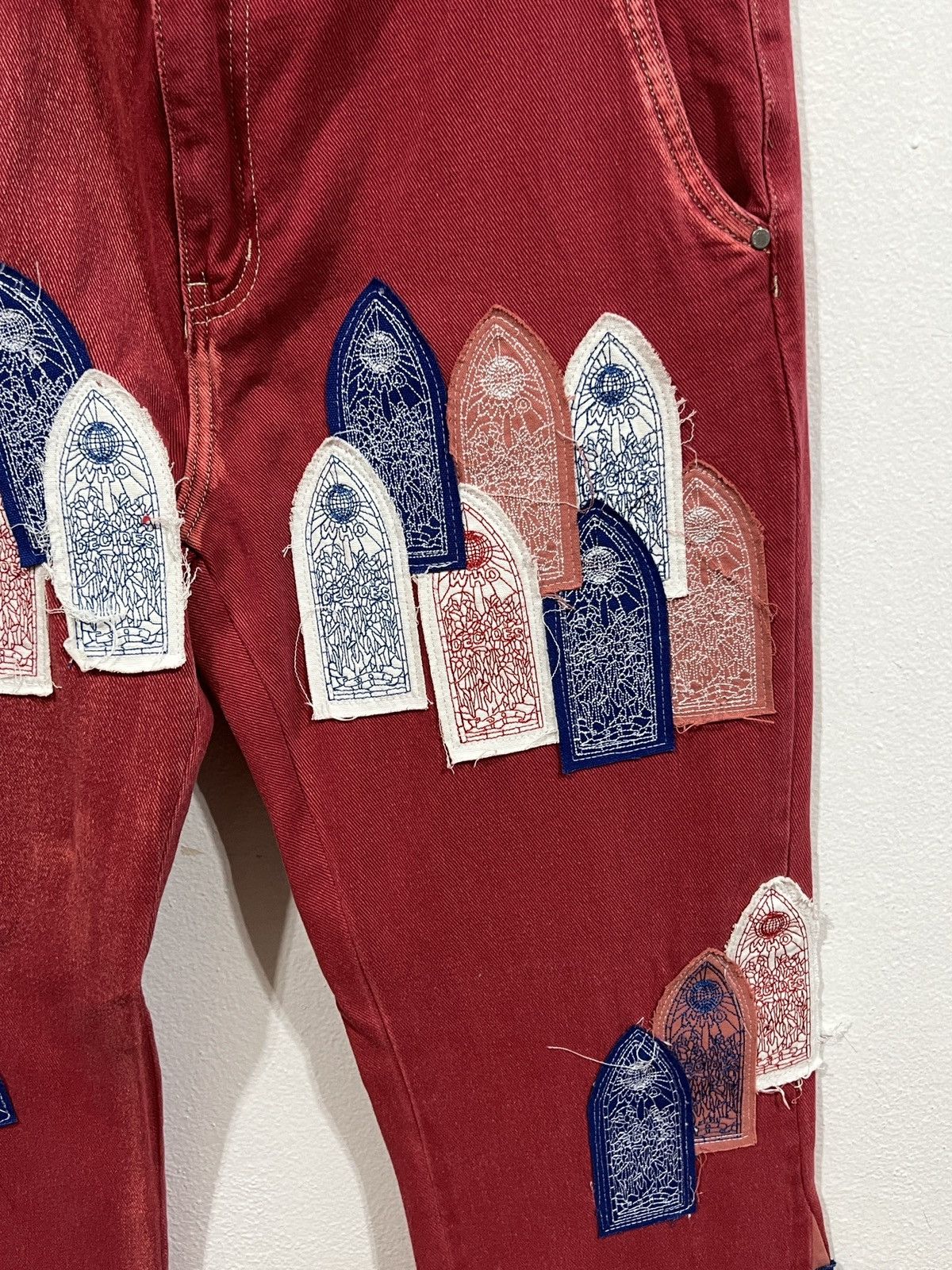 Who Decides War Who Decides War Patched Arch Carpenter Red Jeans Size US 32 / EU 48 - 2 Thumbnail